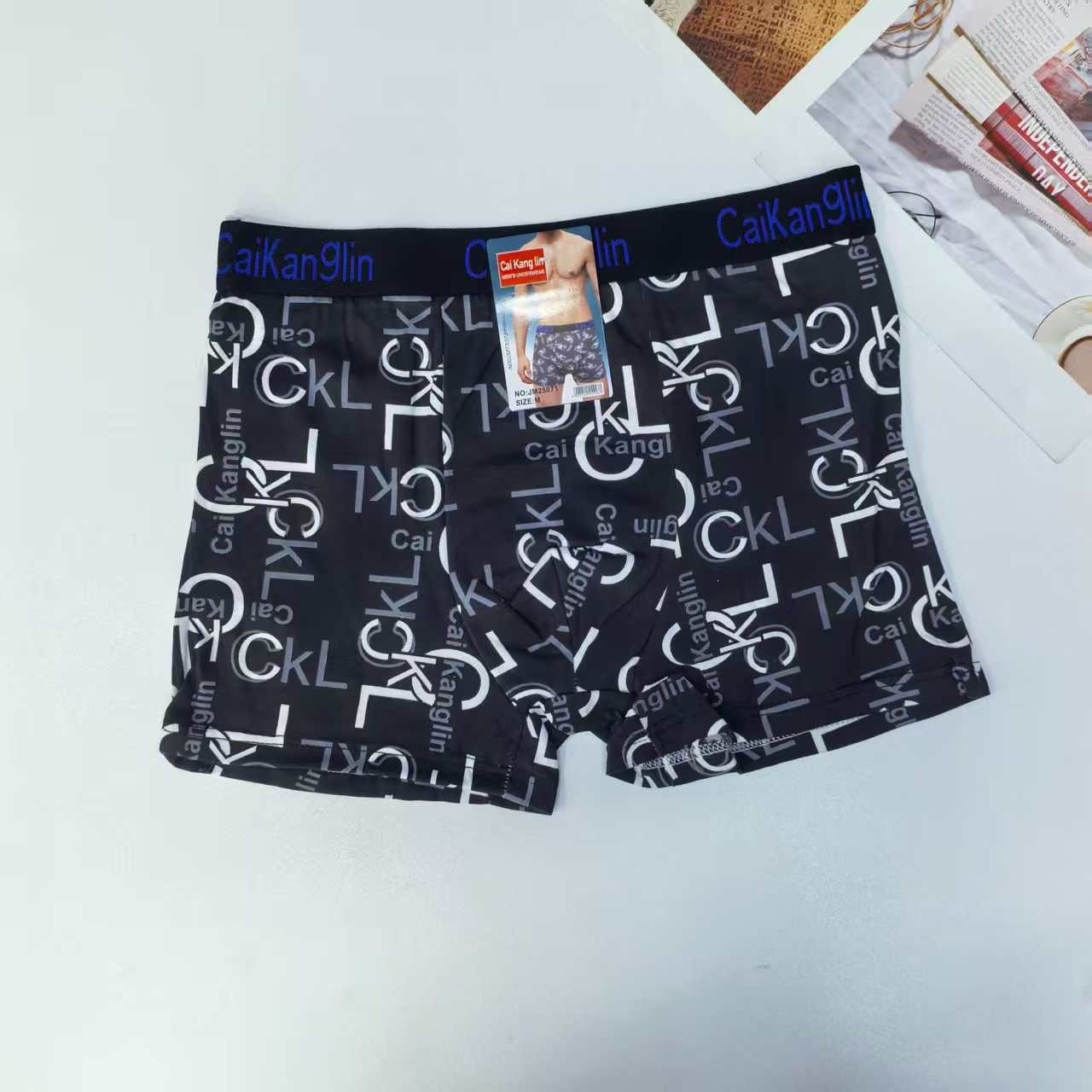 1617# Underwear for export, men's underwear, Men's solid color printed briefs, fashionable and comfortable men's underwear, Men's briefs QNI Application Scenario