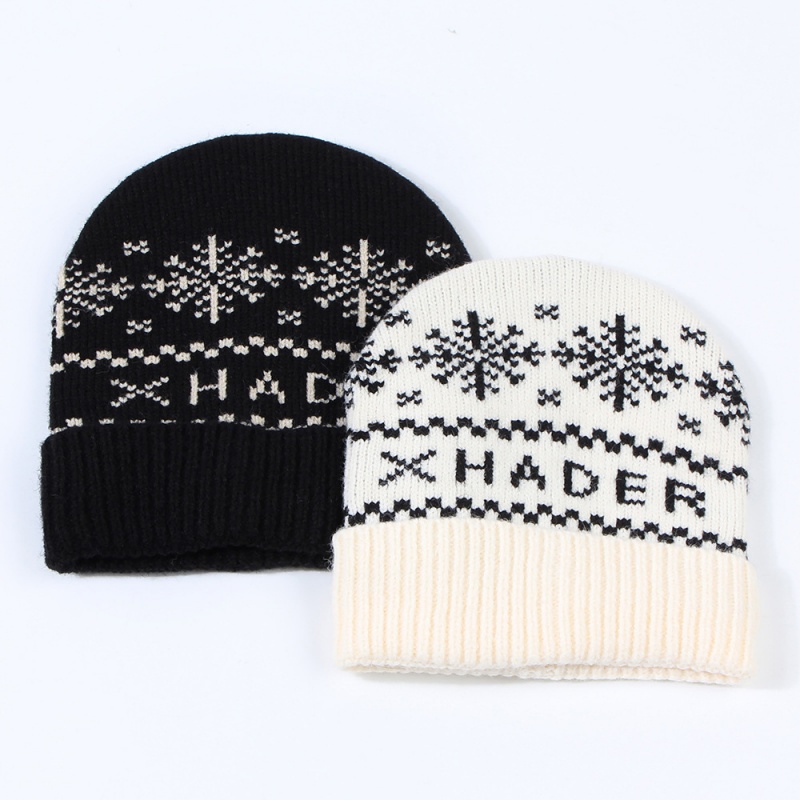 Knitted hat, woolen small hat accessories, knitted woolen straw hat, Korean Christmas style, autumn and winter snowflake letter flanged woolen hat, children's warm knitted hat, ear-protective hat, cold hat for adults details Picture