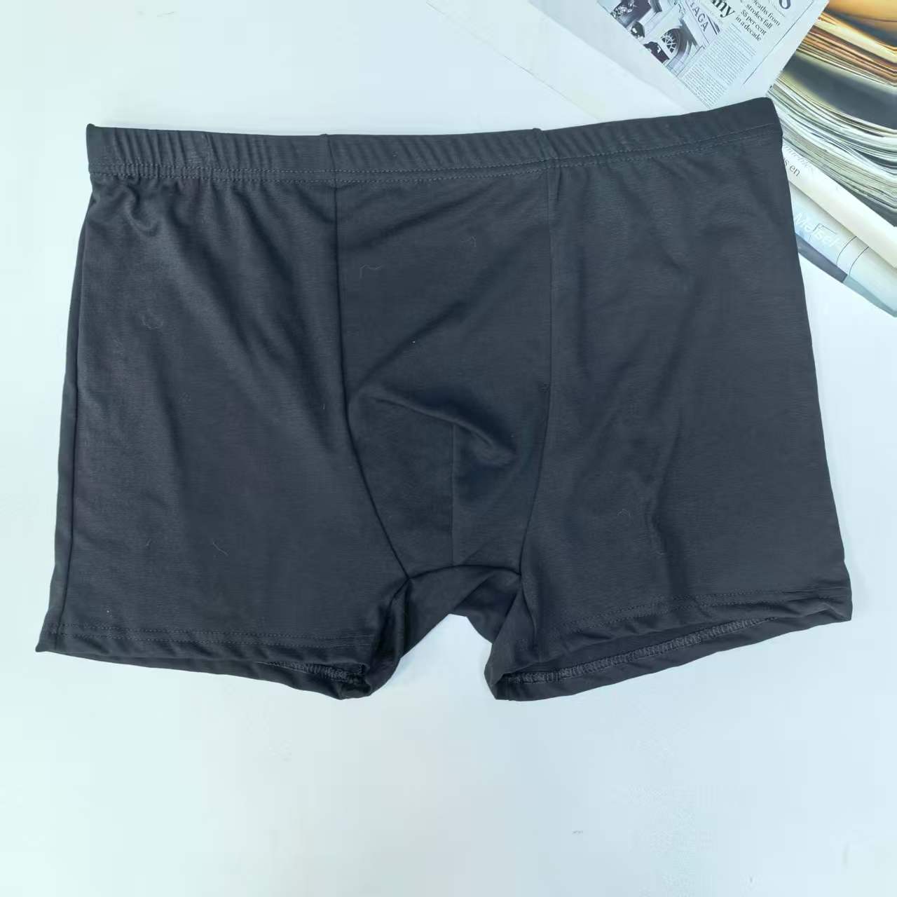 1646# Underwear for export, men's underwear, men's solid color briefs, fashionable and comfortable milk silk men's underwear, Men's briefs, QNI Application Scenario