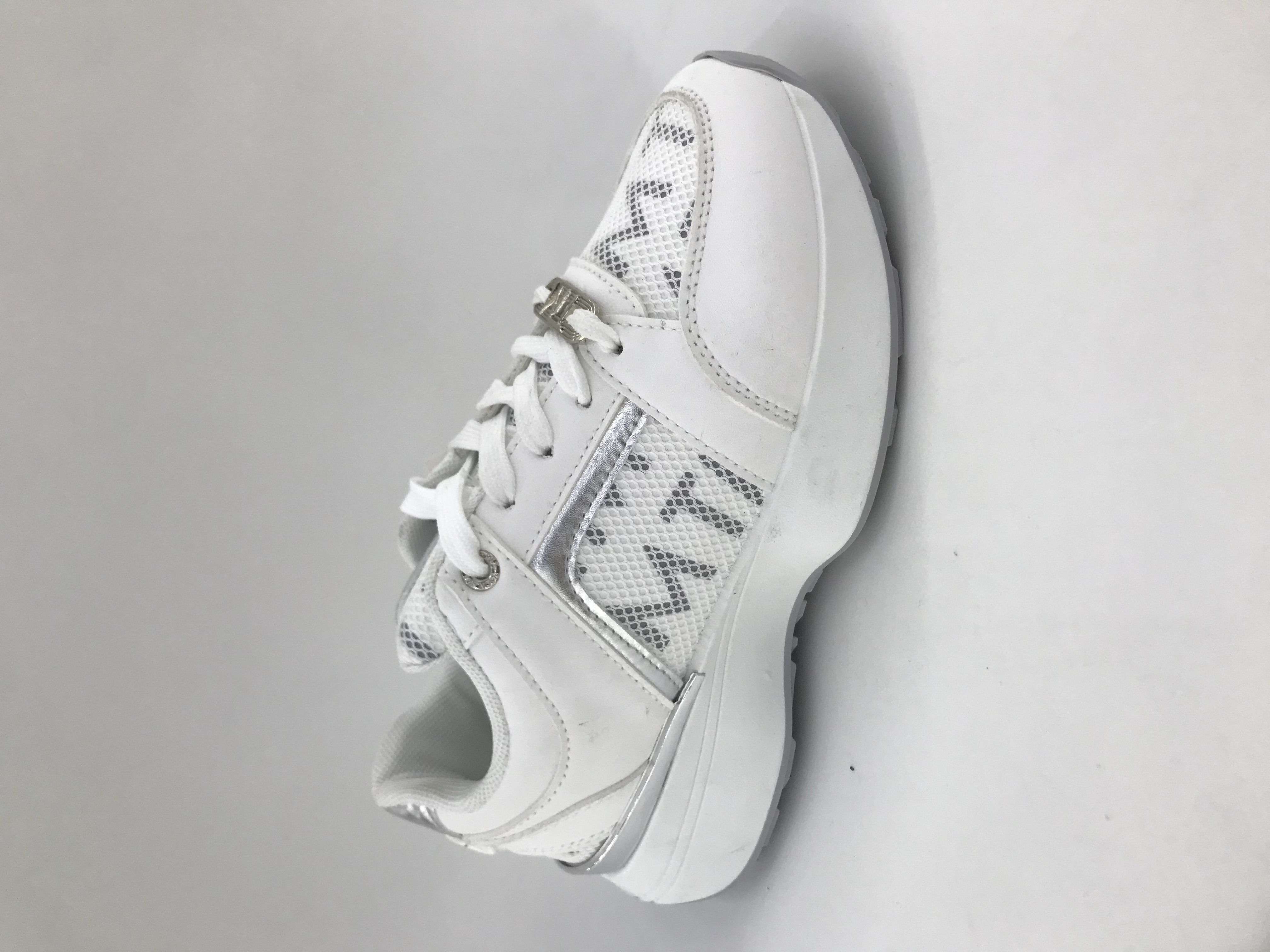Fashionable single shoes, comfortable and casual women's shoes, fashionable and versatile full figure