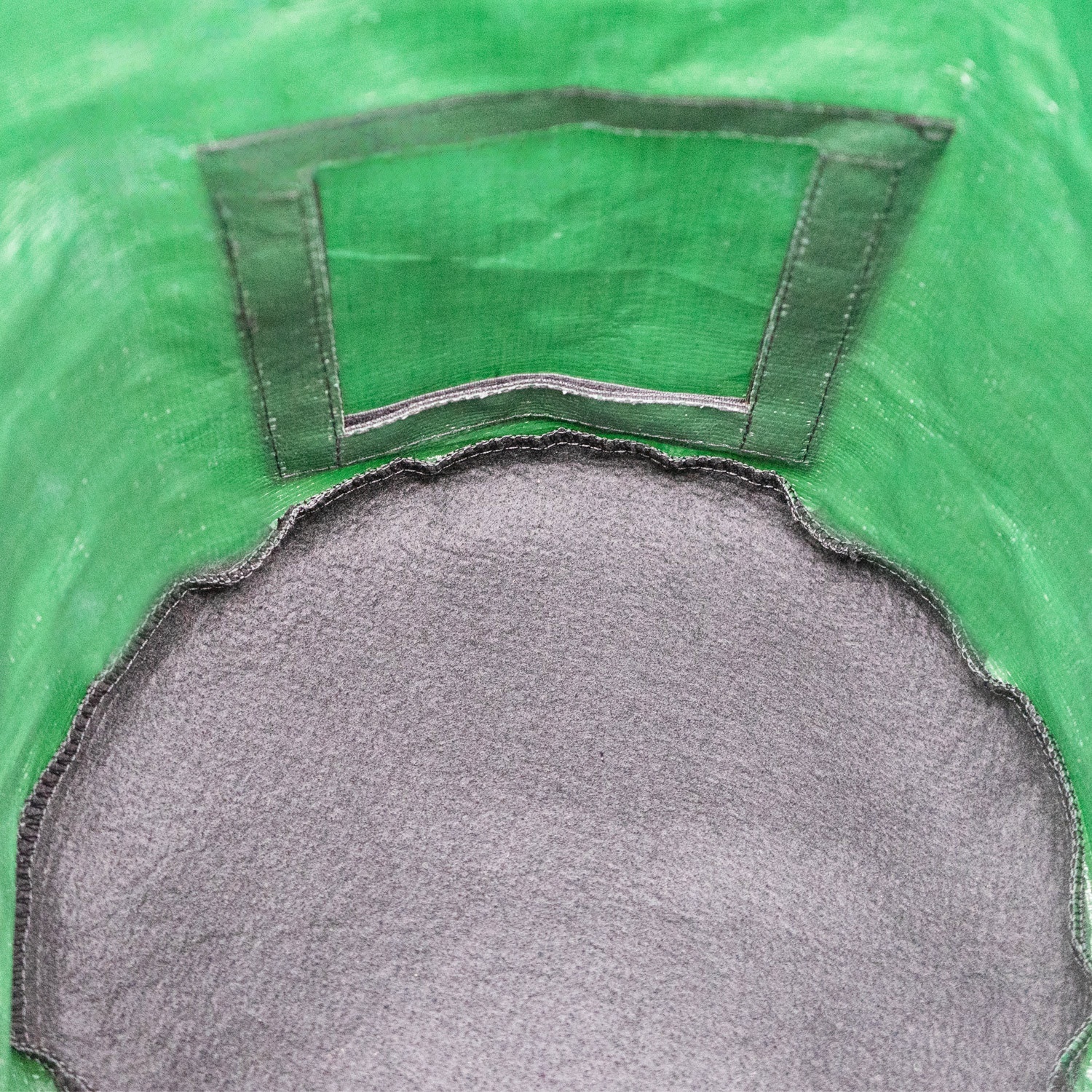 Thickened non-woven fabric potato planting bags, horticultural vegetable and flower seedling buckets, PE breathable planting bags Item Picture