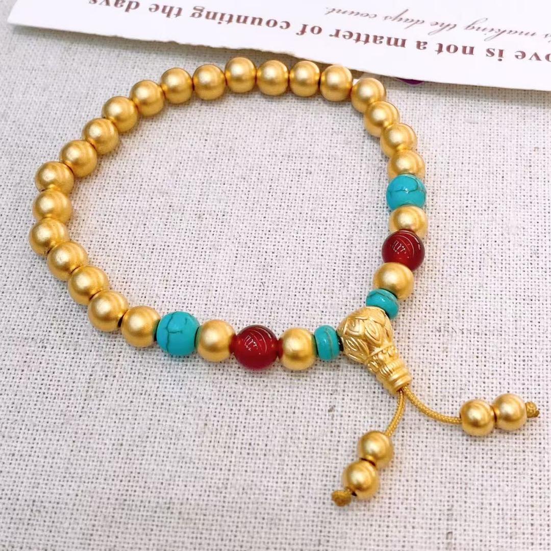 Copper gold-plated bracelet, a fashionable item
