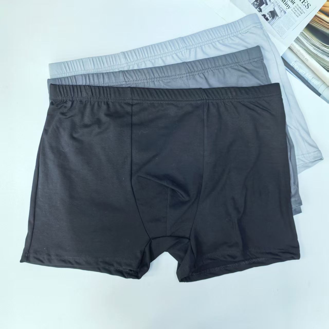 1646# Underwear for export, men's underwear, men's solid color briefs, fashionable and comfortable milk silk men's underwear, Men's briefs, QNI full figure