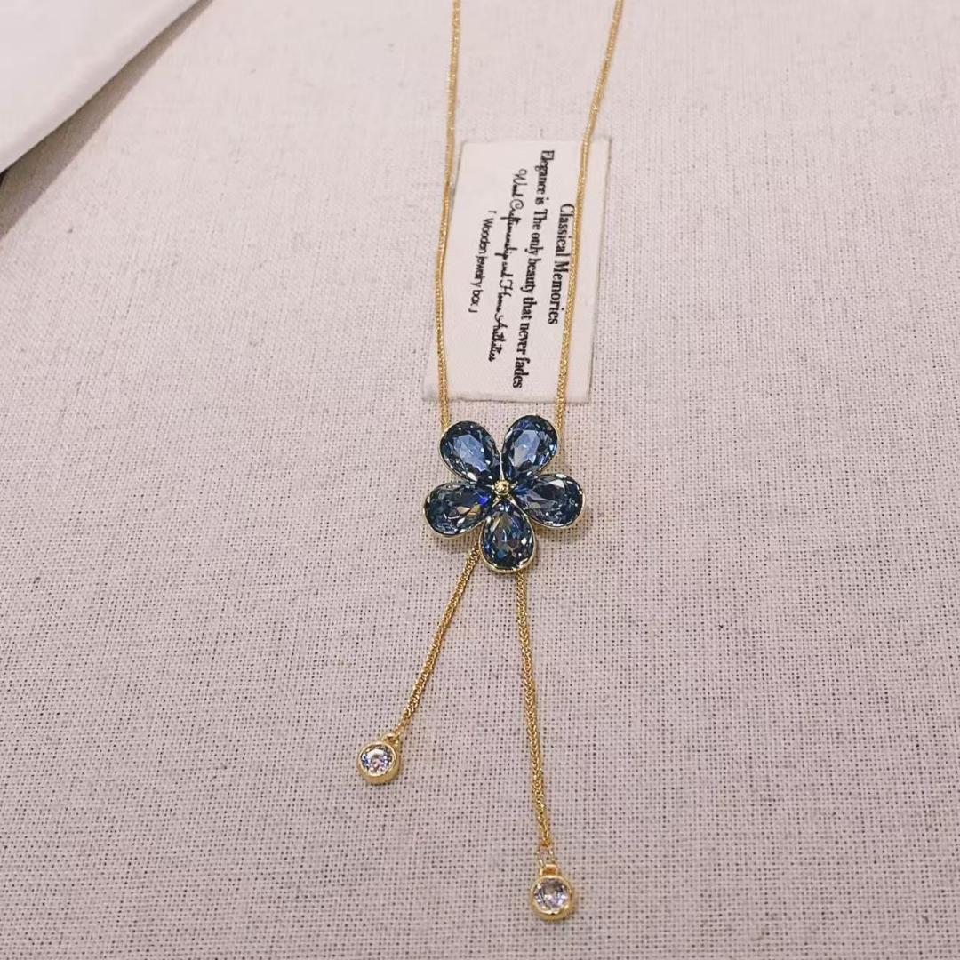 Copper gold-plated rhinestone melon chain necklace, fashionable jewelry, versatile and trendy accessory for women Item Picture
