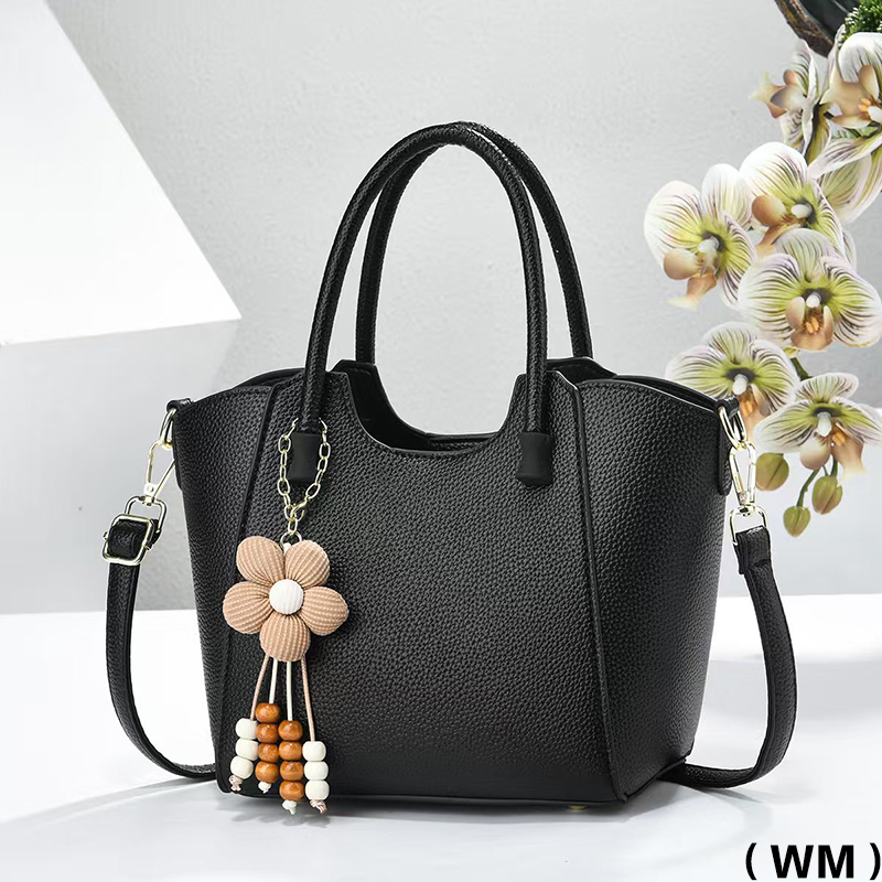 Meifang Bags and Yiding Bag Industry's new large-capacity women's single-shoulder crossbody bag is a fashionable commuting handbag Item Picture