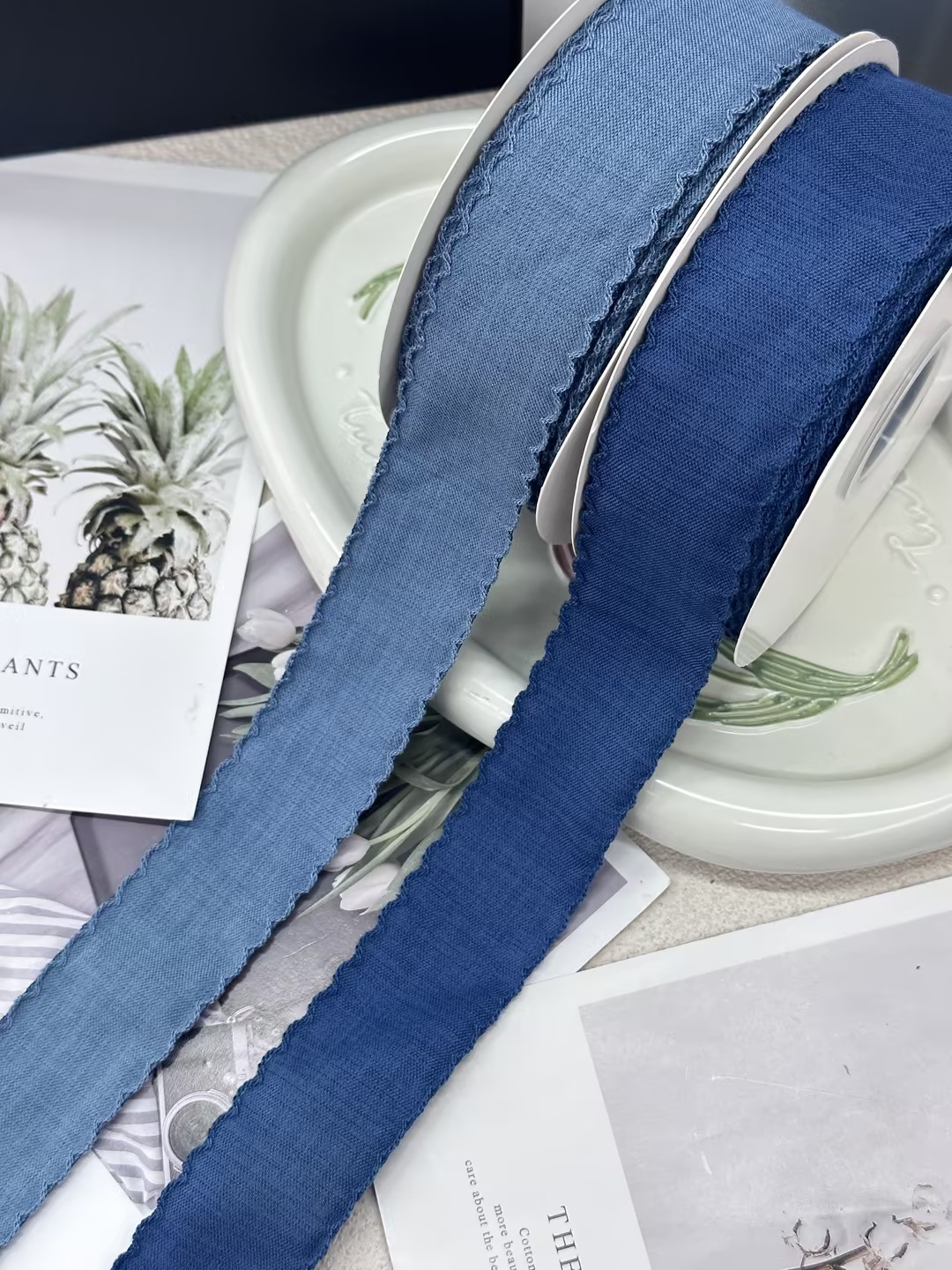 4cm plain denim with outlined edges directly from Yiwu factory, specially designed for DIY bows in flower gift box packaging. Abundant stock available. details Picture