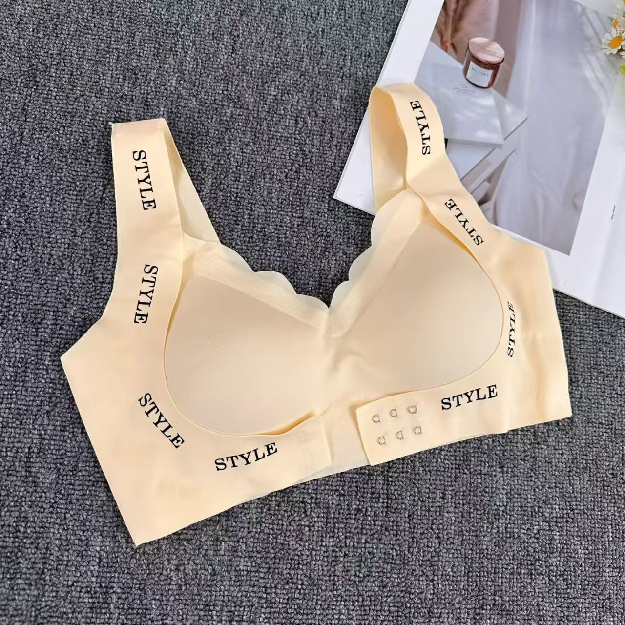 061# Front button lift anti-sagging Bra without Steel rings, soft support, comfortable fixed cup, seamless underwear QNI details Picture