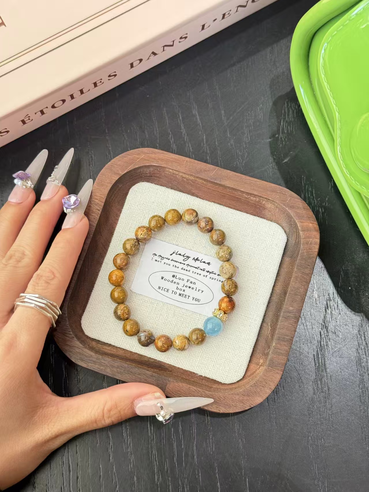 Sea and sky one-color crystal bracelet, diy bracelet, Chinese-style fashionable accessory, versatile throughout the four seasons Application Scenario