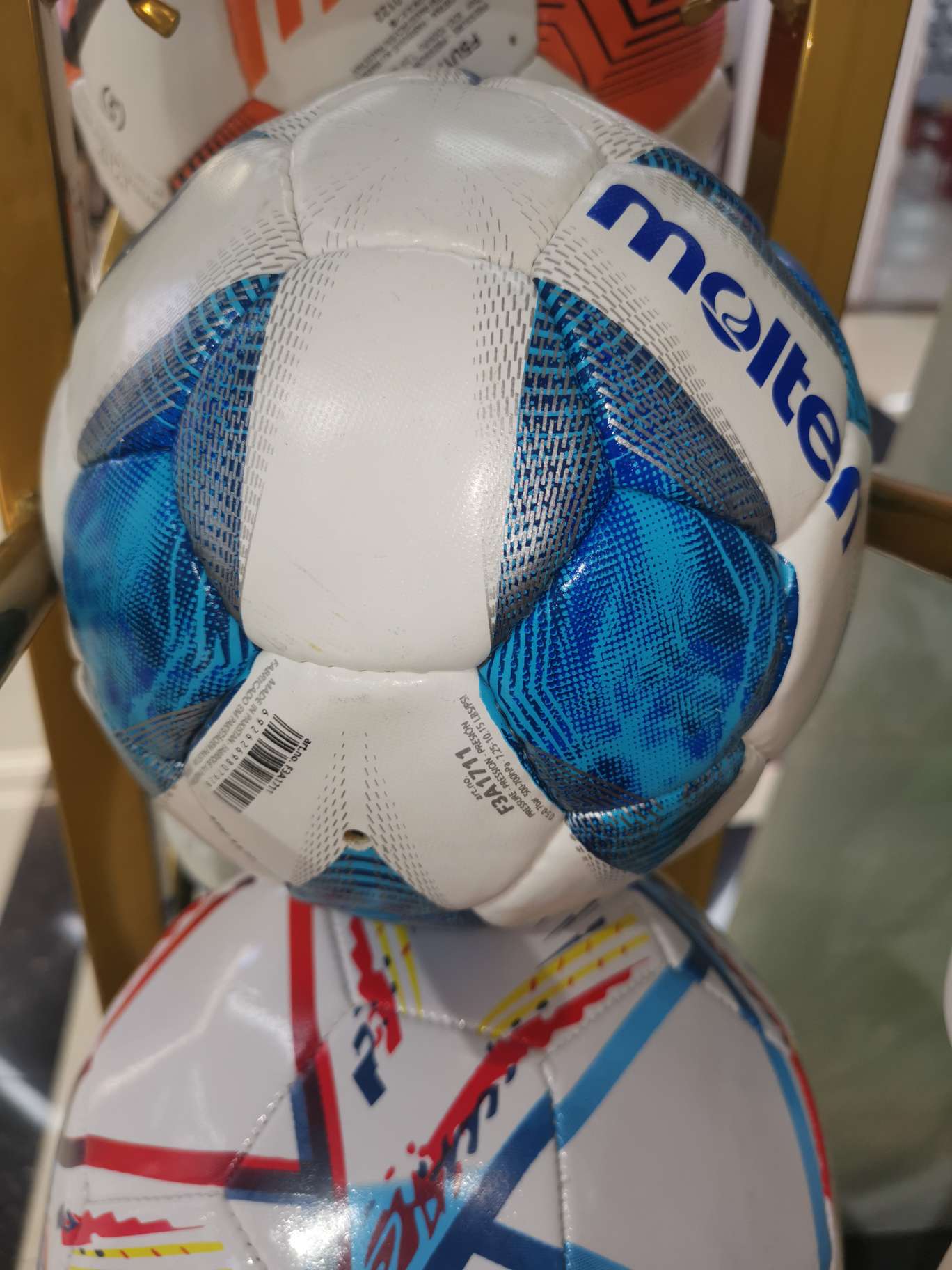 Creative handicrafts, gifts, ornaments, home decoration, other craft ornaments, handcrafted footballs, made in Pakistan, international event standard footballs detail image 3
