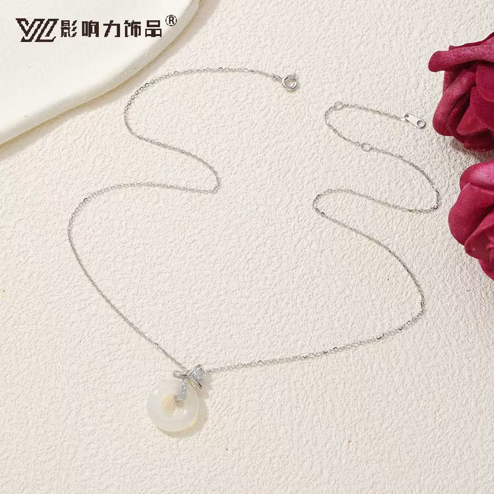 New elegant white chalcedony S925 silver necklace for ladies