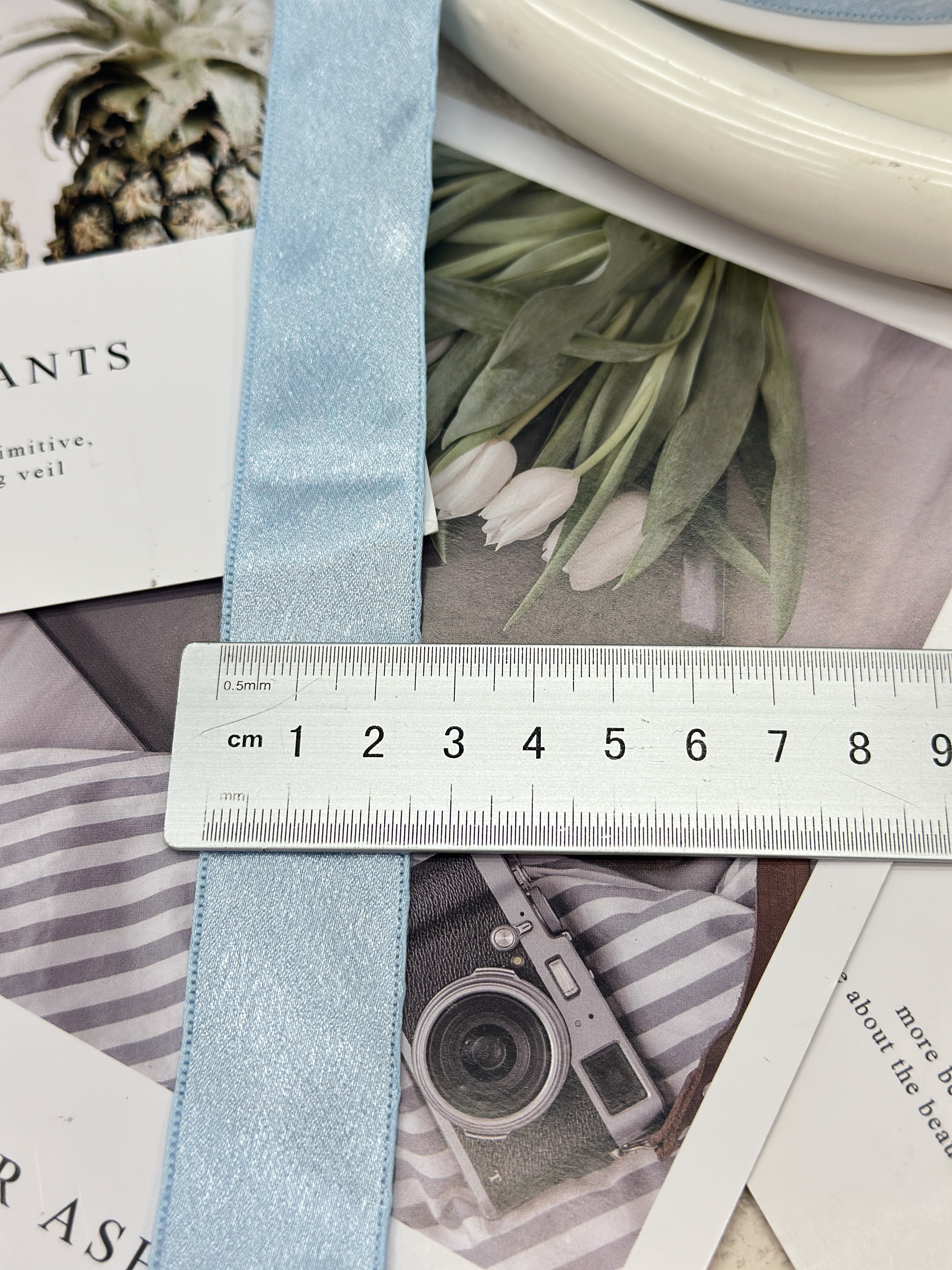 The plain satin 8-inch ribbon with straight edges can be used for bouquet packaging, gift wrapping, diy handicrafts and other all-scenario matching Item Picture