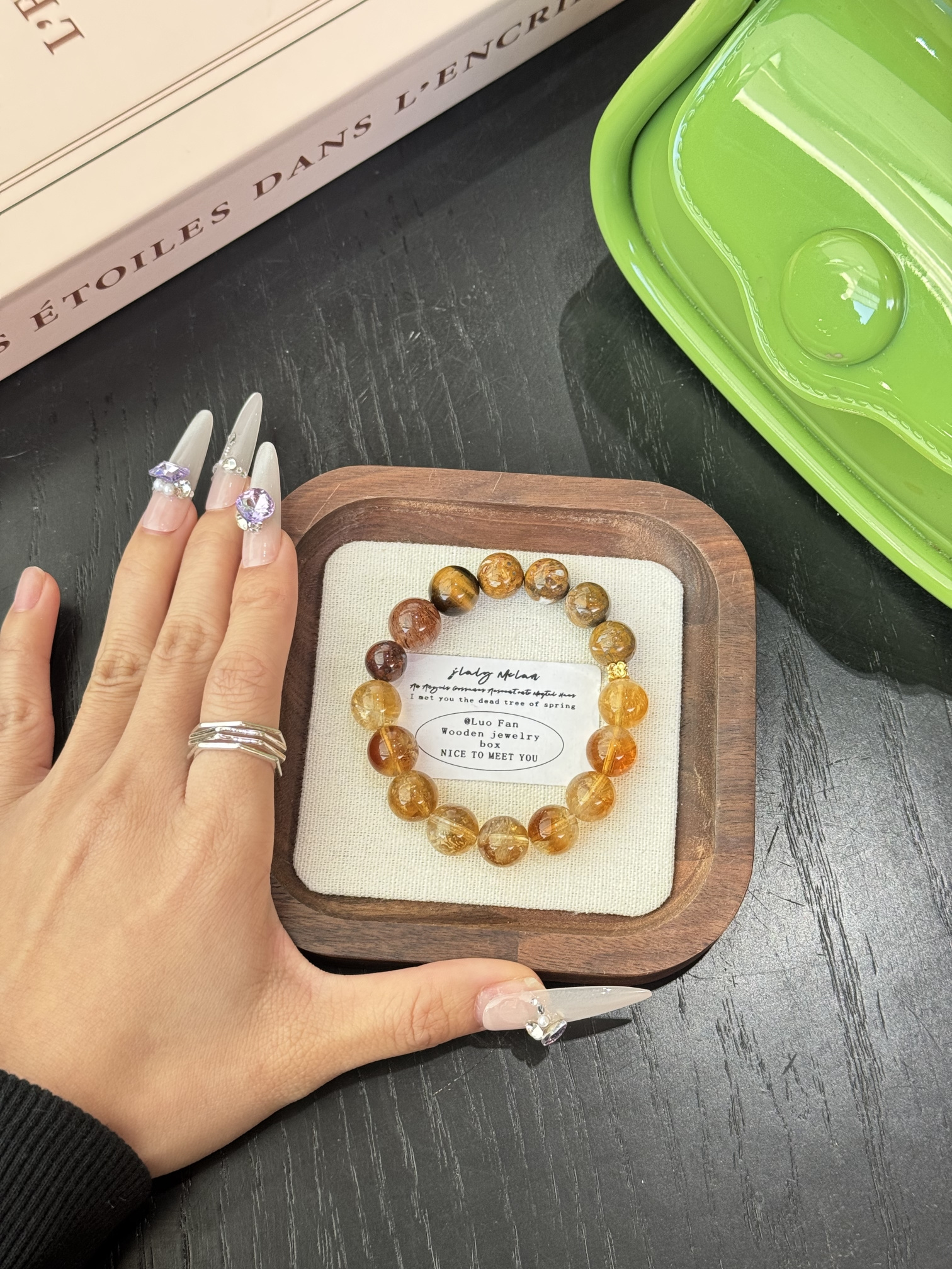 Step by Step Gold Crystal Bracelet, a fashionable accessory, a new exquisite traditional Chinese style bracelet details Picture