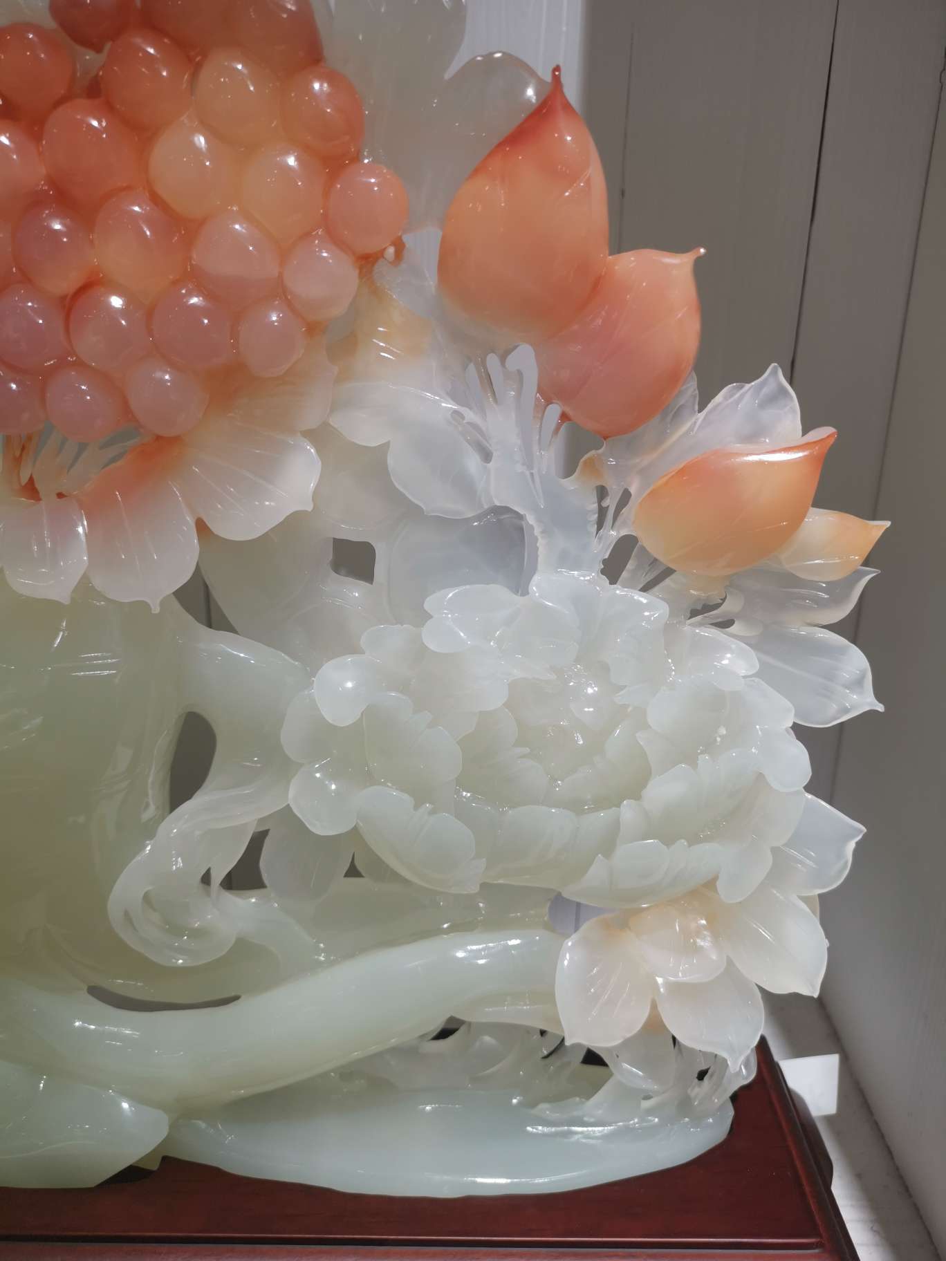 Creative handicrafts, gifts, ornaments, home decoration, other craft ornaments, ginseng and ruyi ornaments, for giving to others, for elders, leaders, moving to a new home Specification image