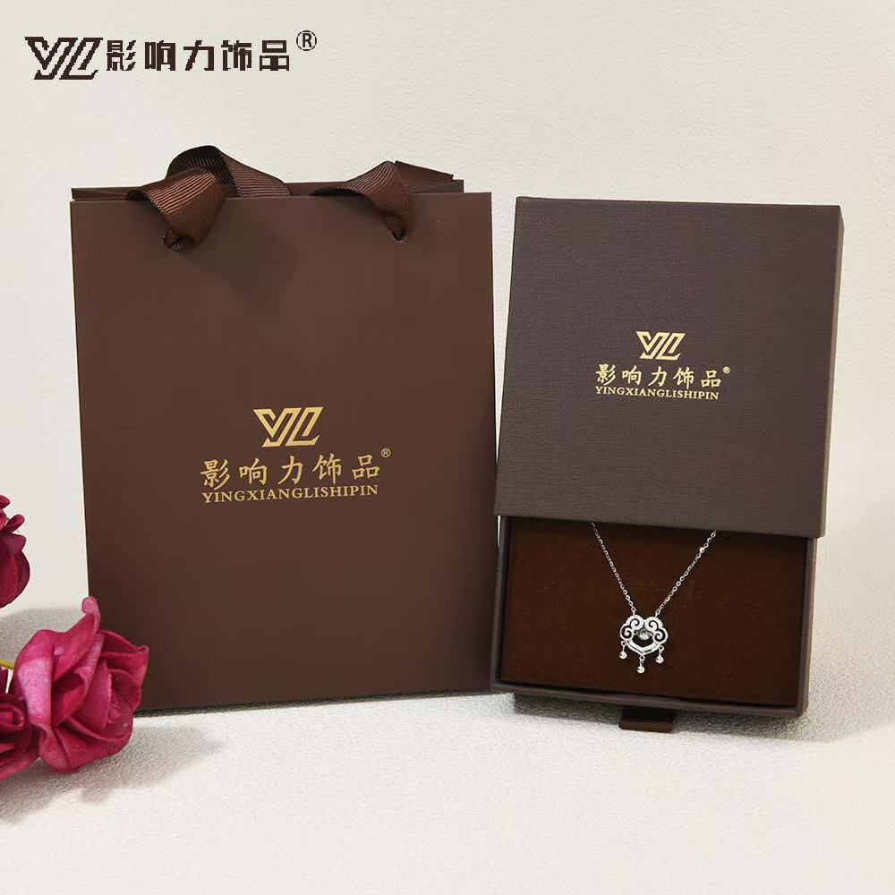新款S925银项链 女士气质闪钻祥云银项链饰品