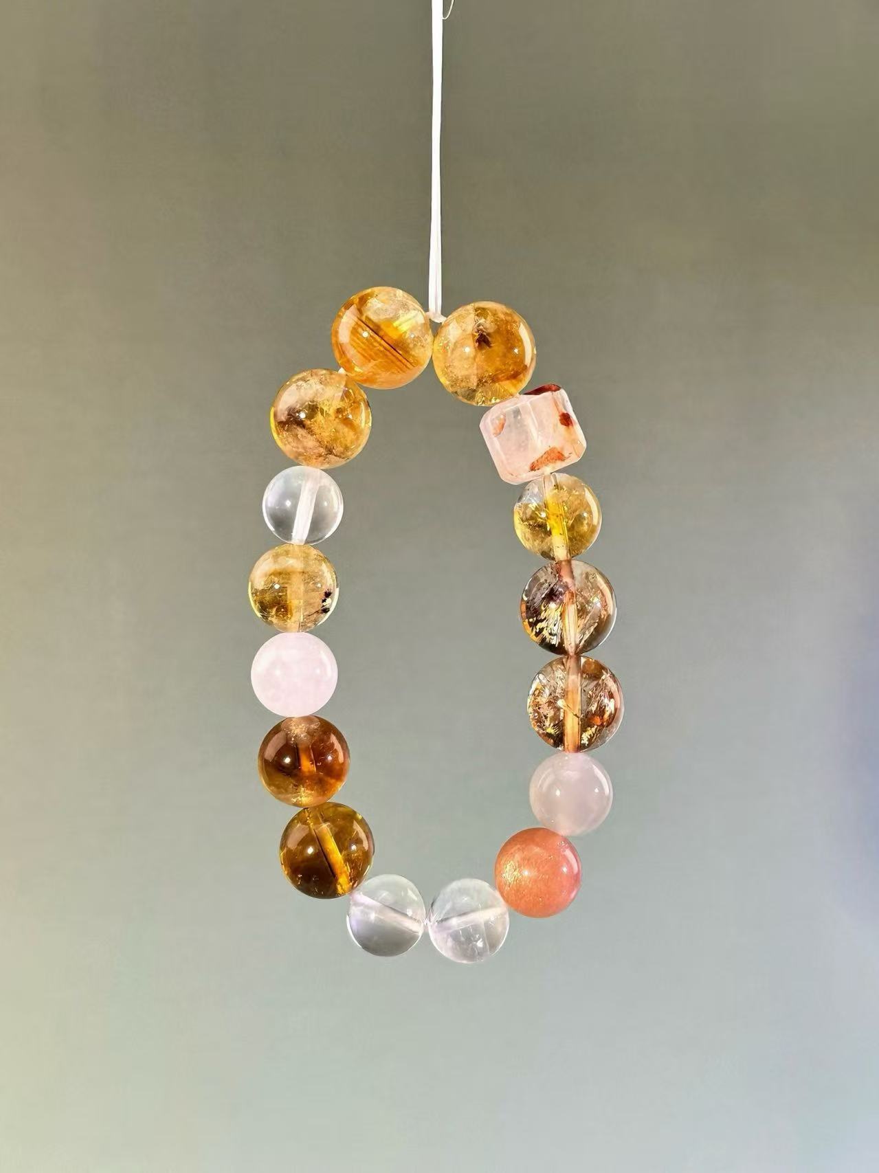 Gold foil feast crystal bracelet, fashionable accessory, Chinese-style bracelet, exquisite accessory, new style Application Scenario