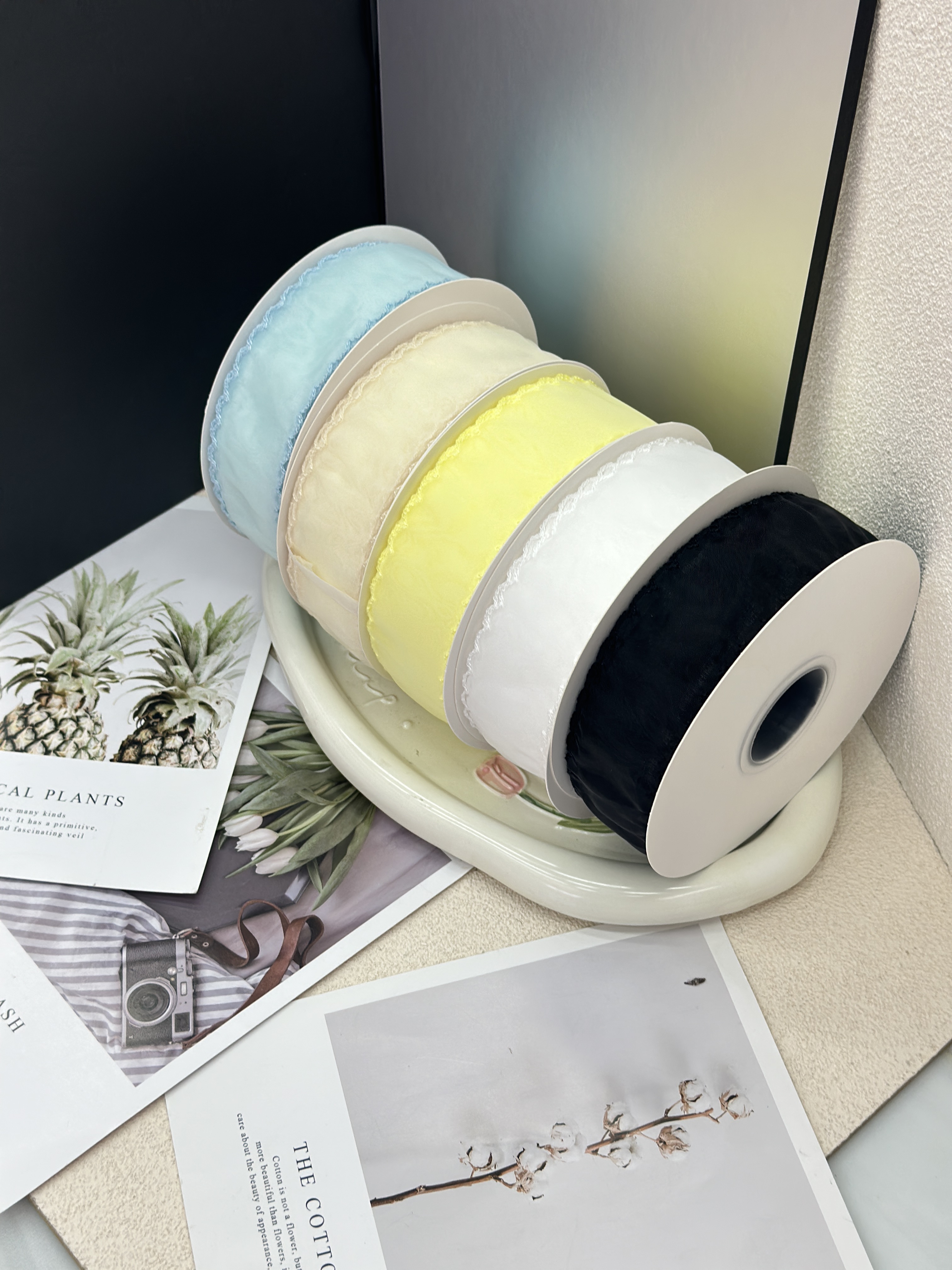 The 12-point plain gauze can be used for gift wrapping, bouquet wrapping, bows, and DIY handicrafts details Picture