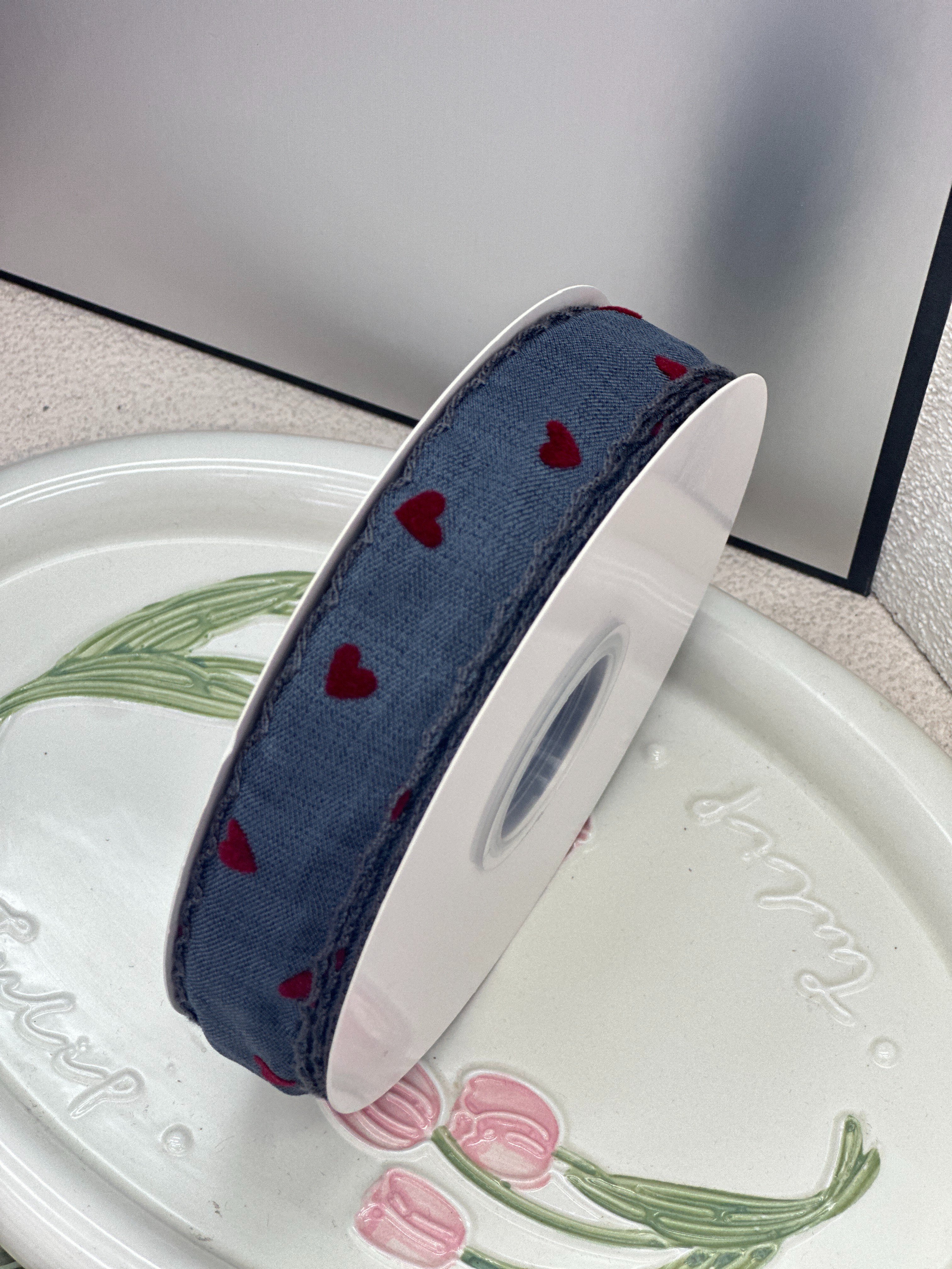 The 8-point outlined heart denim ribbon can be used for gift wrapping, bouquet wrapping, diy handicrafts, and bows details Picture