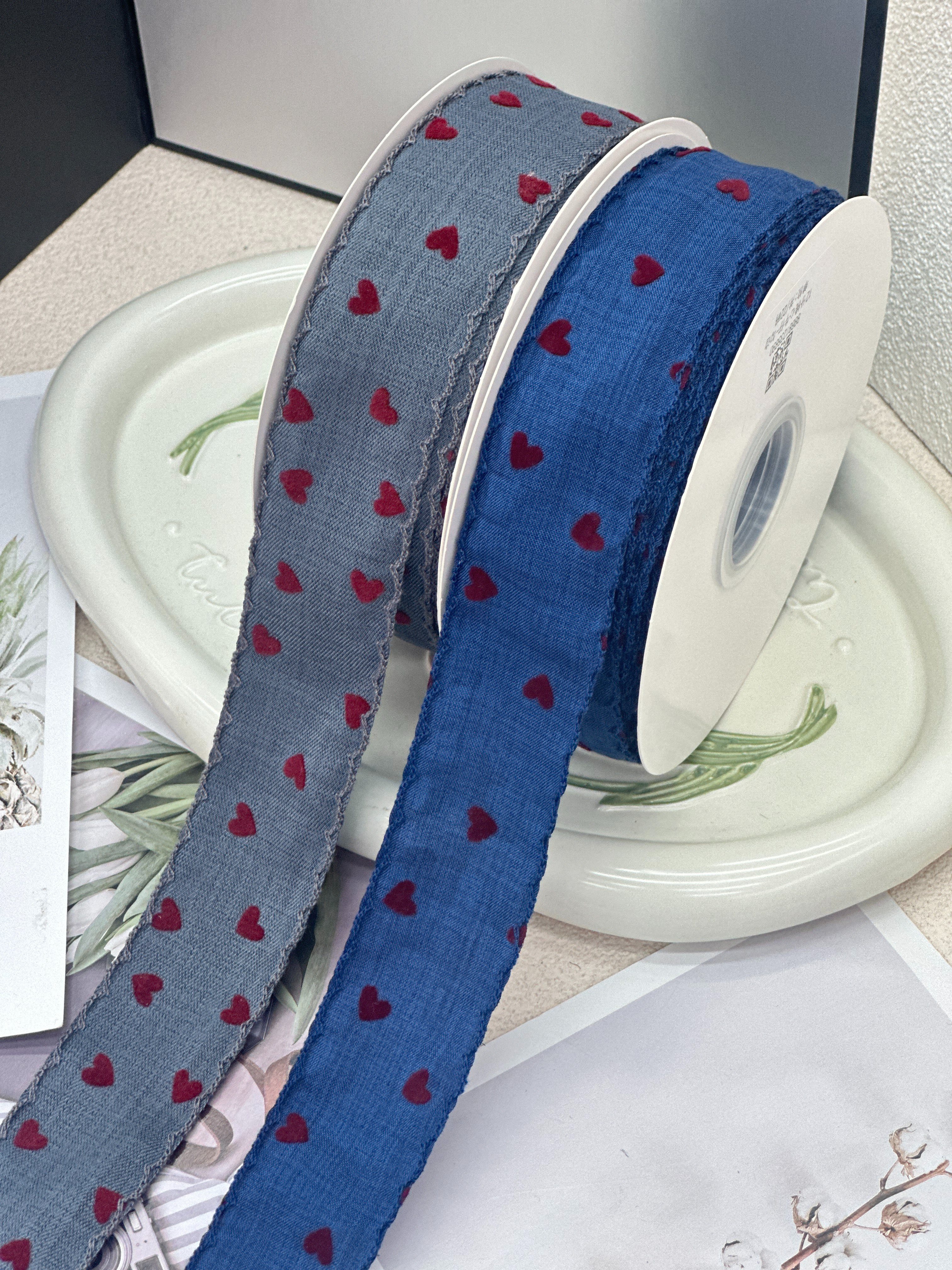 The 12-point outlined heart denim ribbon can be used for gift wrapping, bouquet wrapping, bows, and DIY handicrafts details Picture