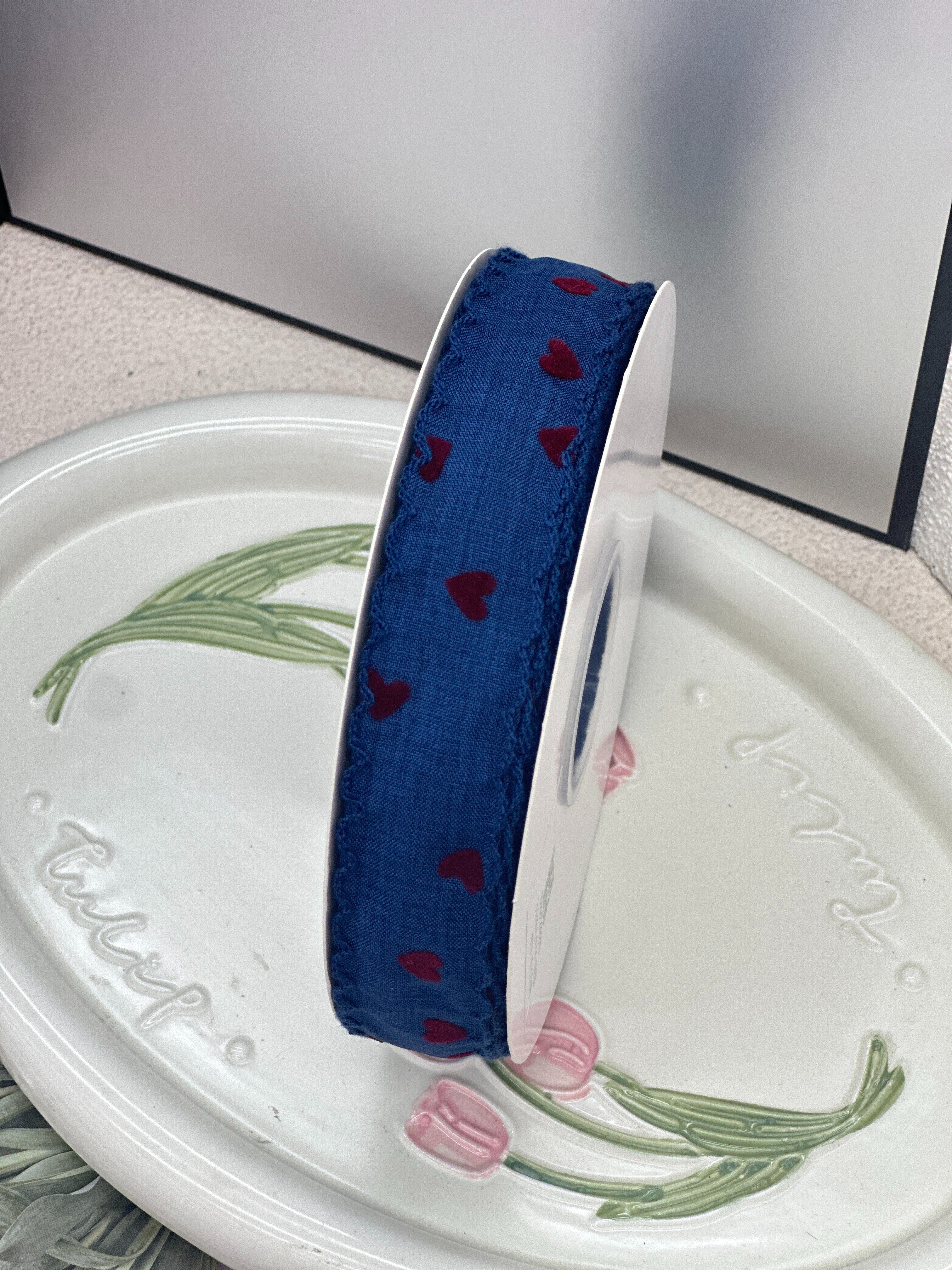 The 8-point outlined heart denim ribbon can be used for gift wrapping, bouquet wrapping, diy handicrafts, and bows Specification image