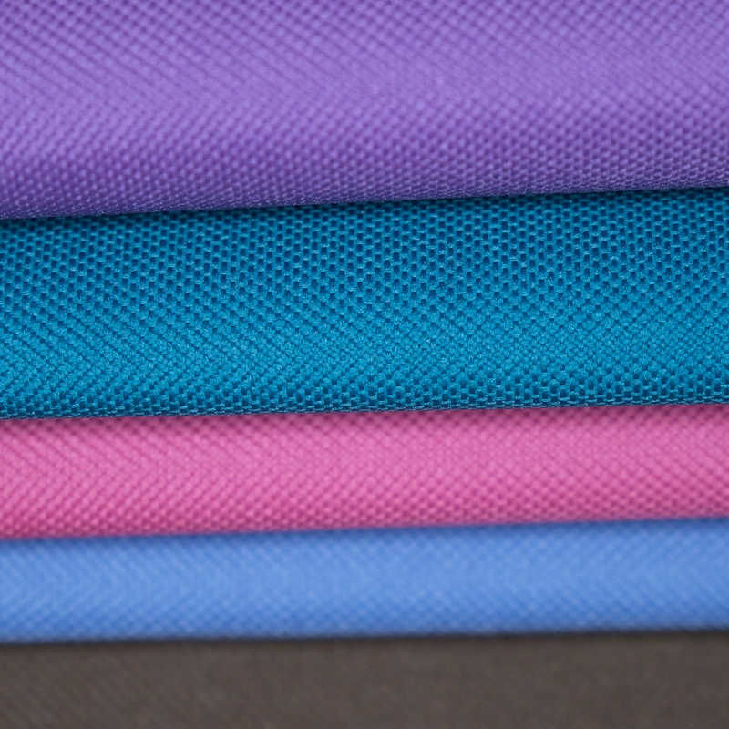 Factory direct sales of TY-004 Tengyue Textile Oxford Fabric 600D3*25 PVC-coated plain weave fabric, single-color polyester fabric for luggage Item Picture