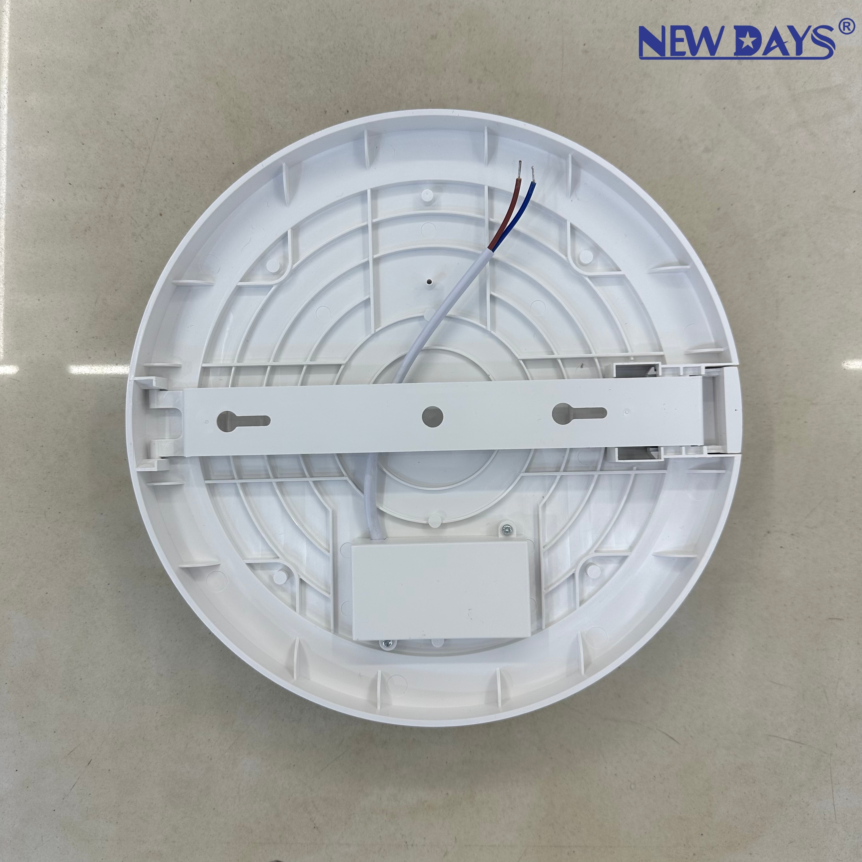 مصابيح دائرية من طراز LED من طراز Newdays التجارية العابرة للحدود، ومصابيح ذات إضاءة ذات كفاءة عالية من حيث استهلاك الطاقة، ومصابيح ذات إضاءة كهربائية ذات مصابيح أرضية داخلية Application Scenario
