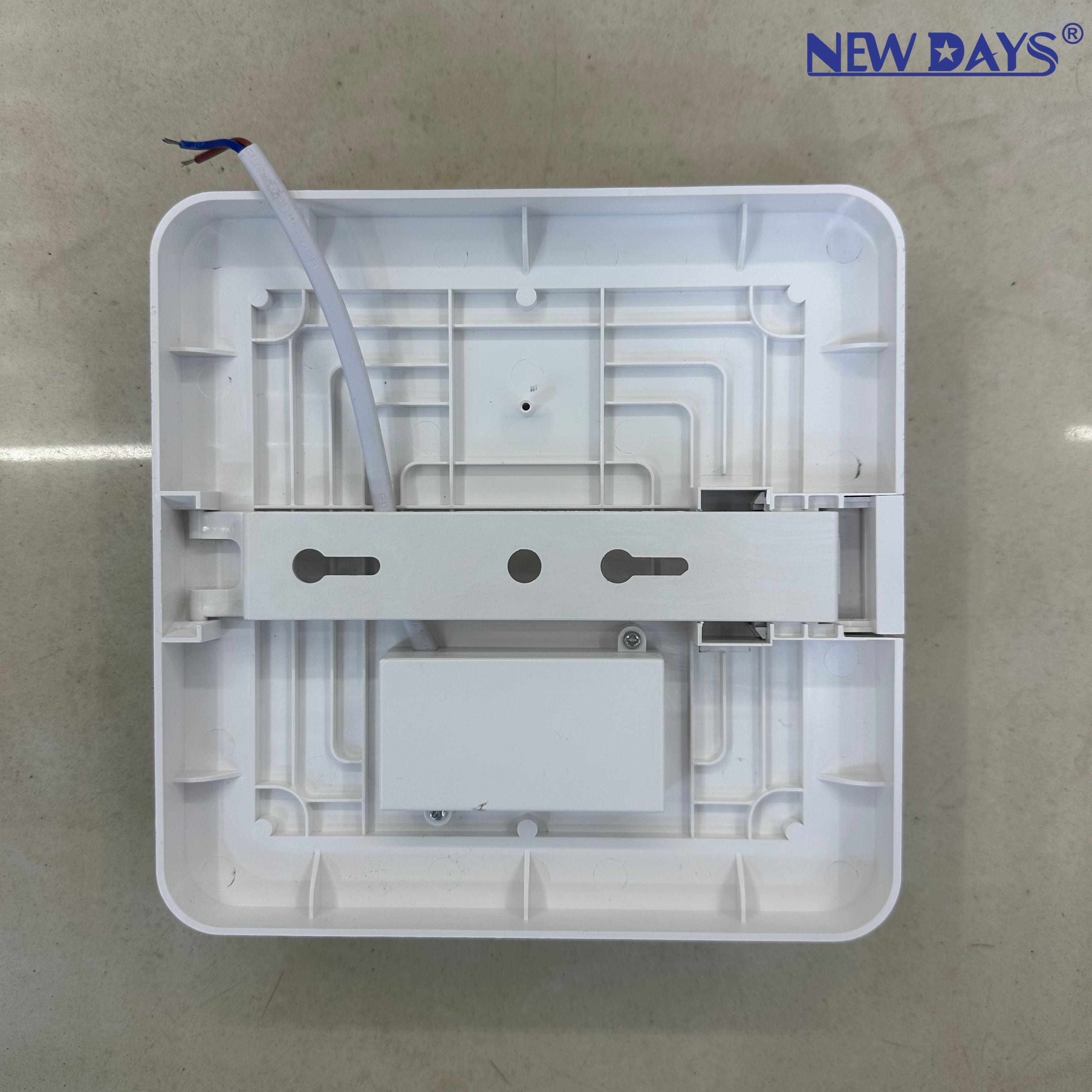 مصابيح جديدة من طراز LED من طراز Newdays التجارية العابرة للحدود، ومصابيح ذات إضاءة عالية ذات كفاءة في استخدام الطاقة، ومصابيح ذات إضاءة كهربائية ذات مصابيح أرضية داخلية Specification image