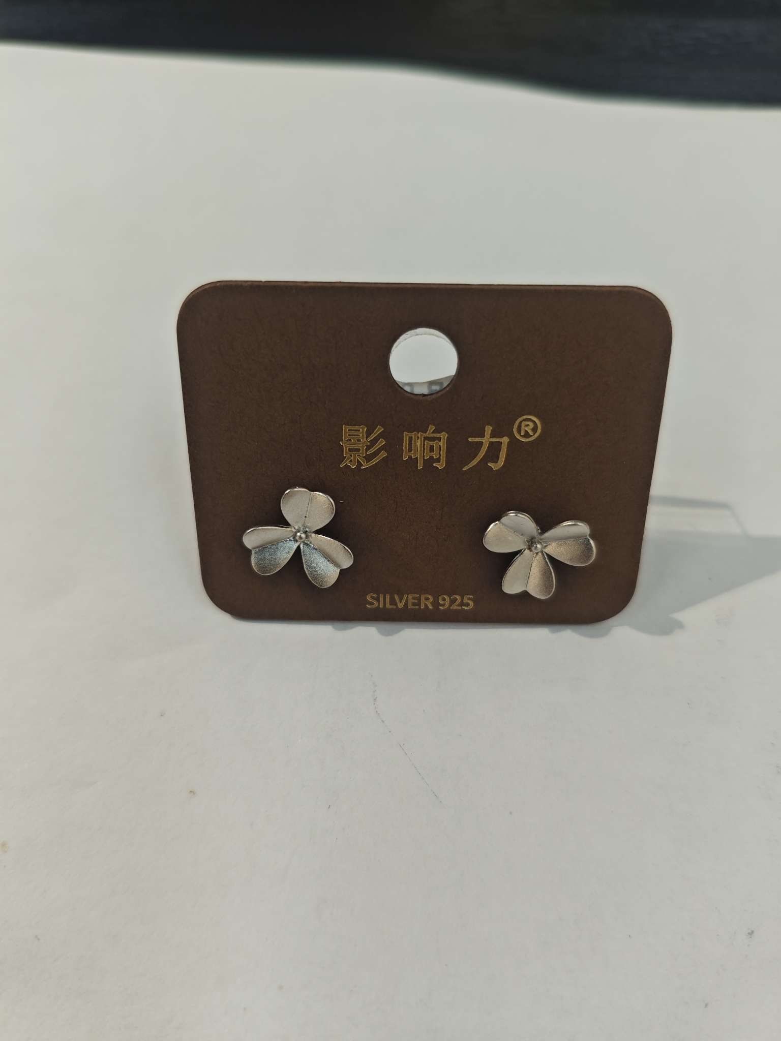 A pair of S925 pure pearl ear studs, ear needles for ear piercing, third-color flower silver ear studs detail image 5