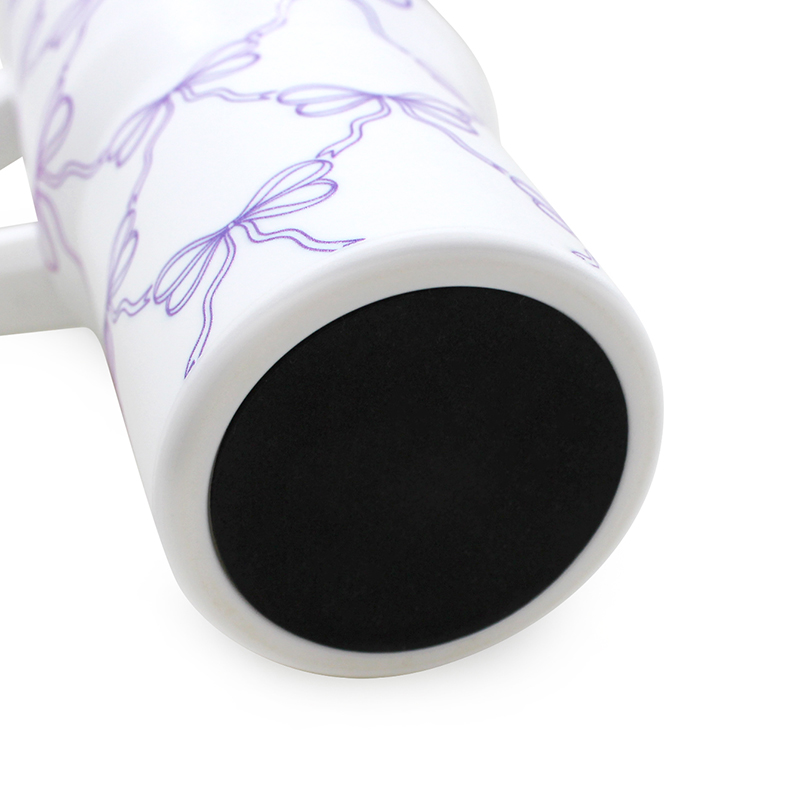 3D full-page printed 40oz outer plastic inner steel car cup, large-capacity outer pp inner 304 car water cup Application Scenario