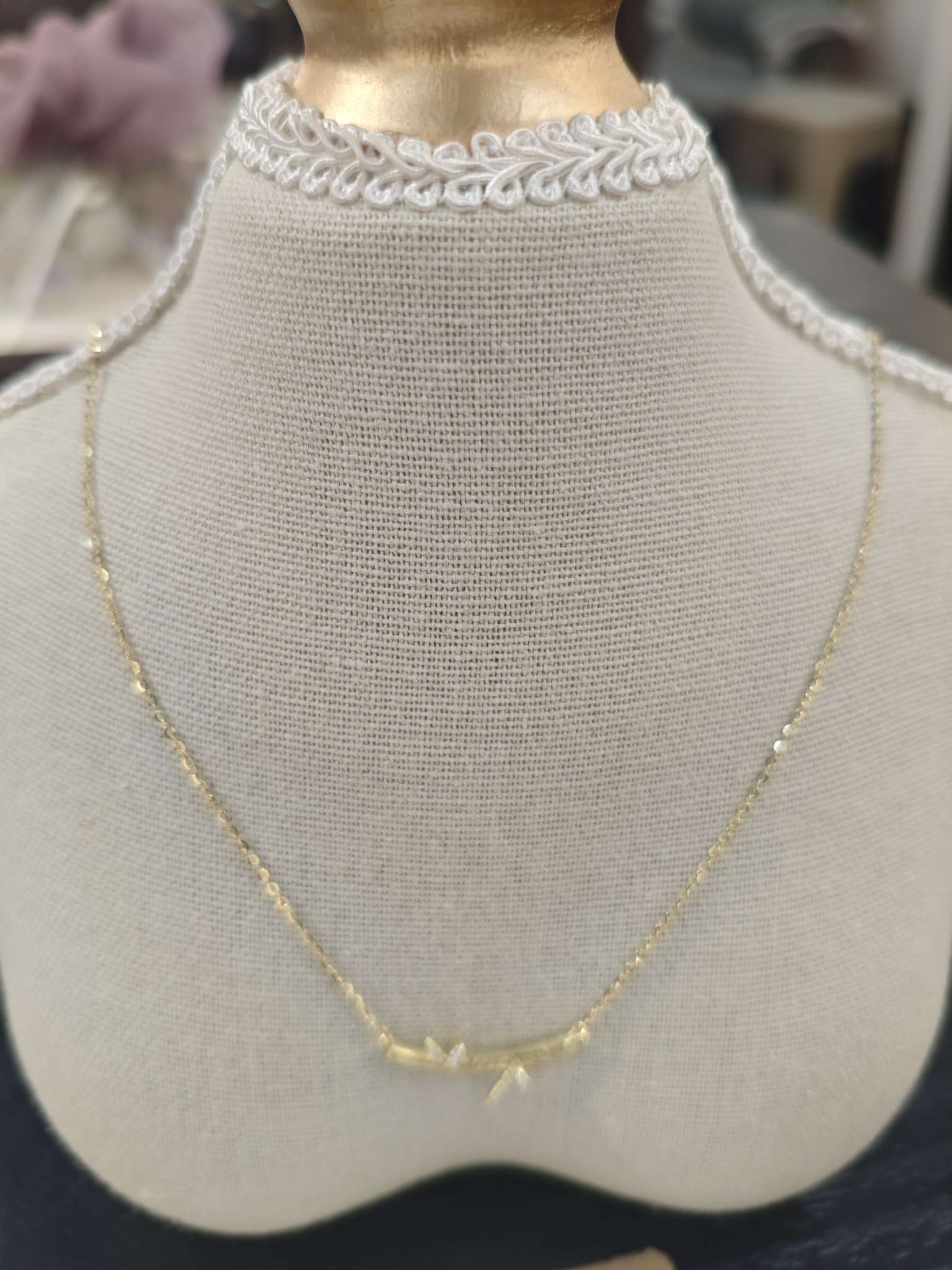 The new S925 silver necklace is fashionable, stylish and versatile. It is a bamboo bud high gold silver necklace Application Scenario