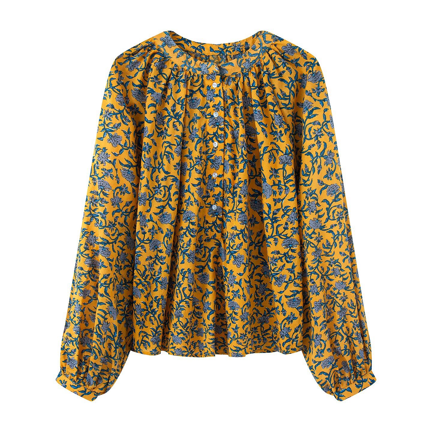 The 2026 new women's wear bestseller, mid-collar printed, stylish, breathable and loose French lantern sleeve top Application Scenario