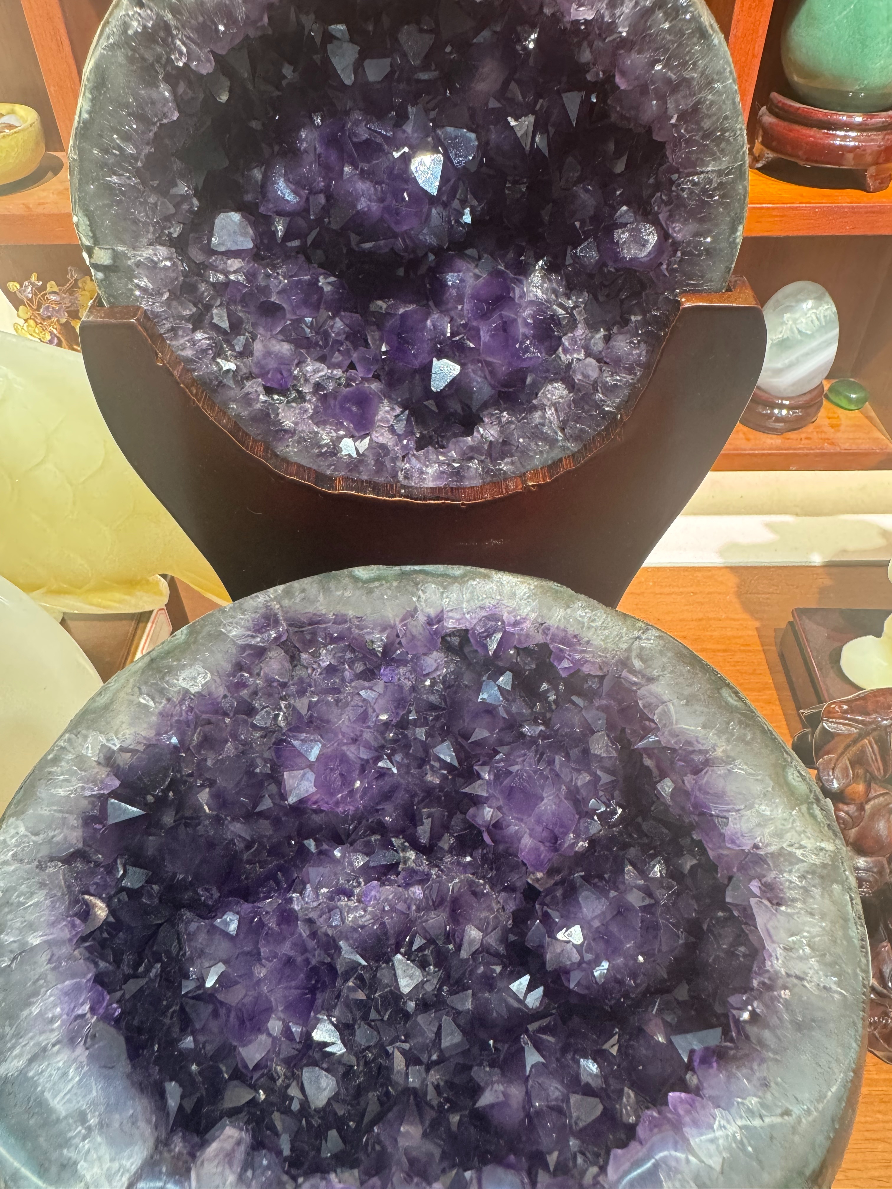 Natural treasure basin amethyst cave ornaments, crystal rough stone accessories, crystal handicrafts Specification image