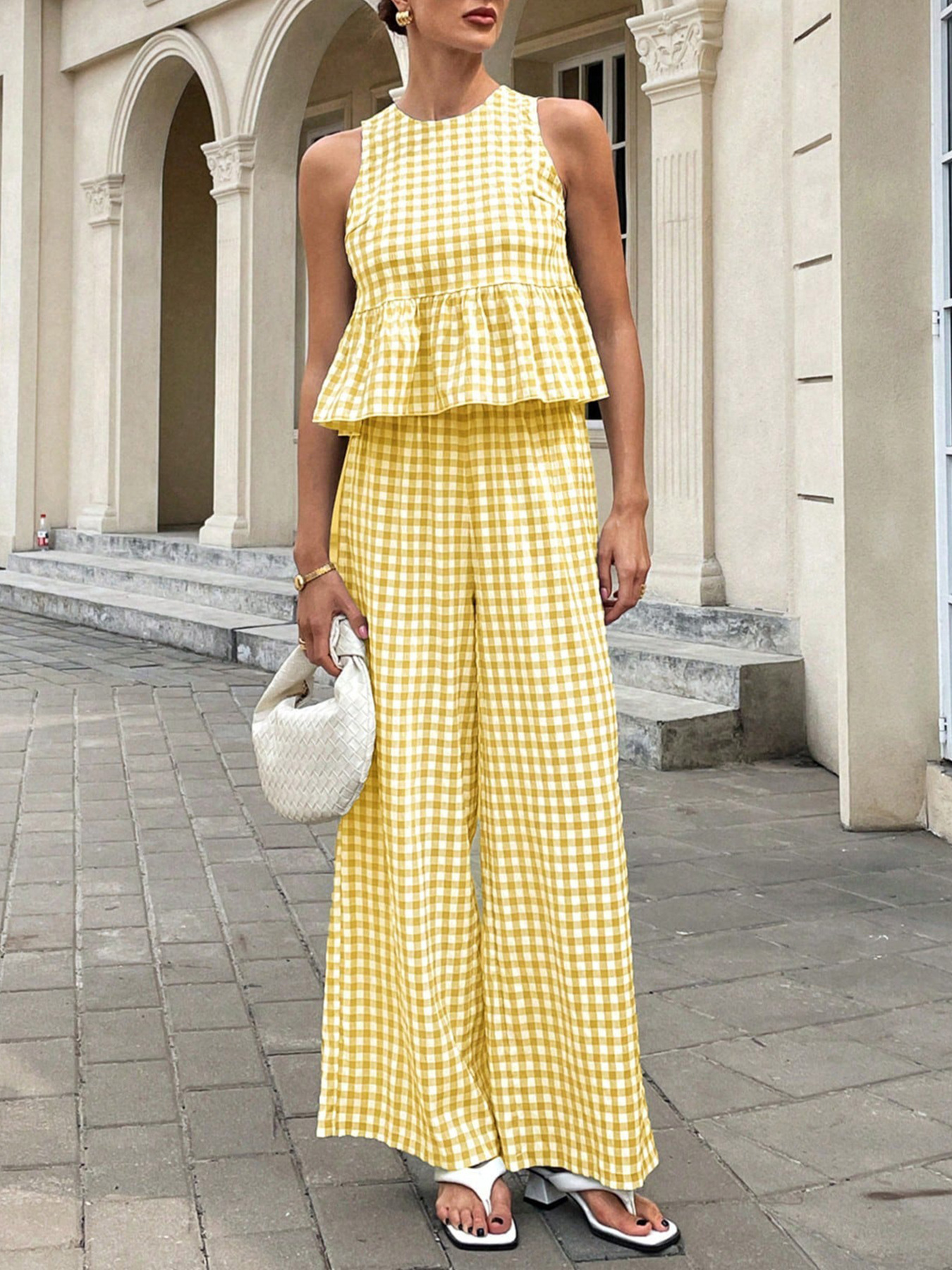 2026 New European and American checkered suit, ruffled skirt, round neck, sleeveless, fashionable and elegant two-piece set for women full figure