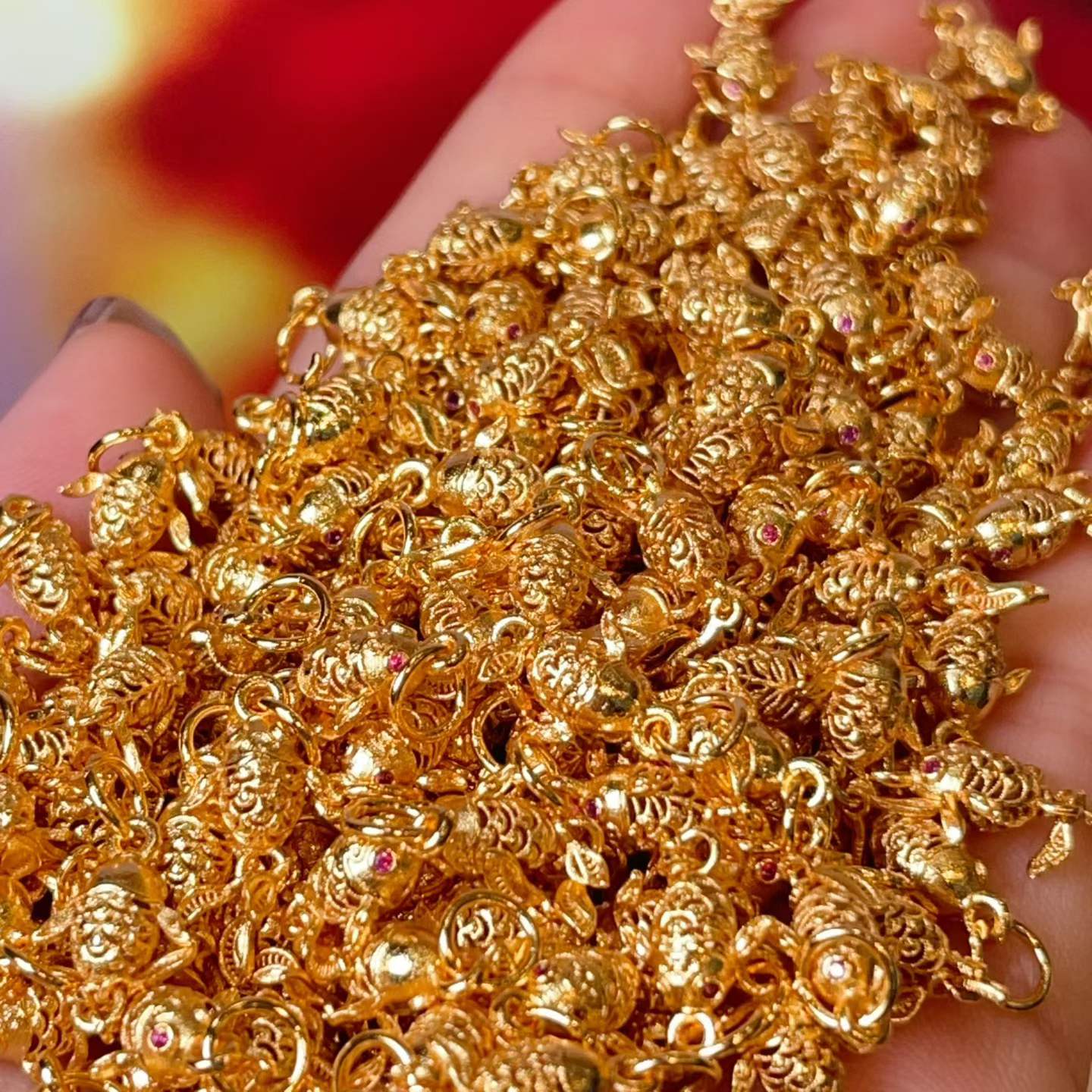 24K real gold electroplated jewelry accessories, koi small drip slip small pendant necklace accessories Specification image