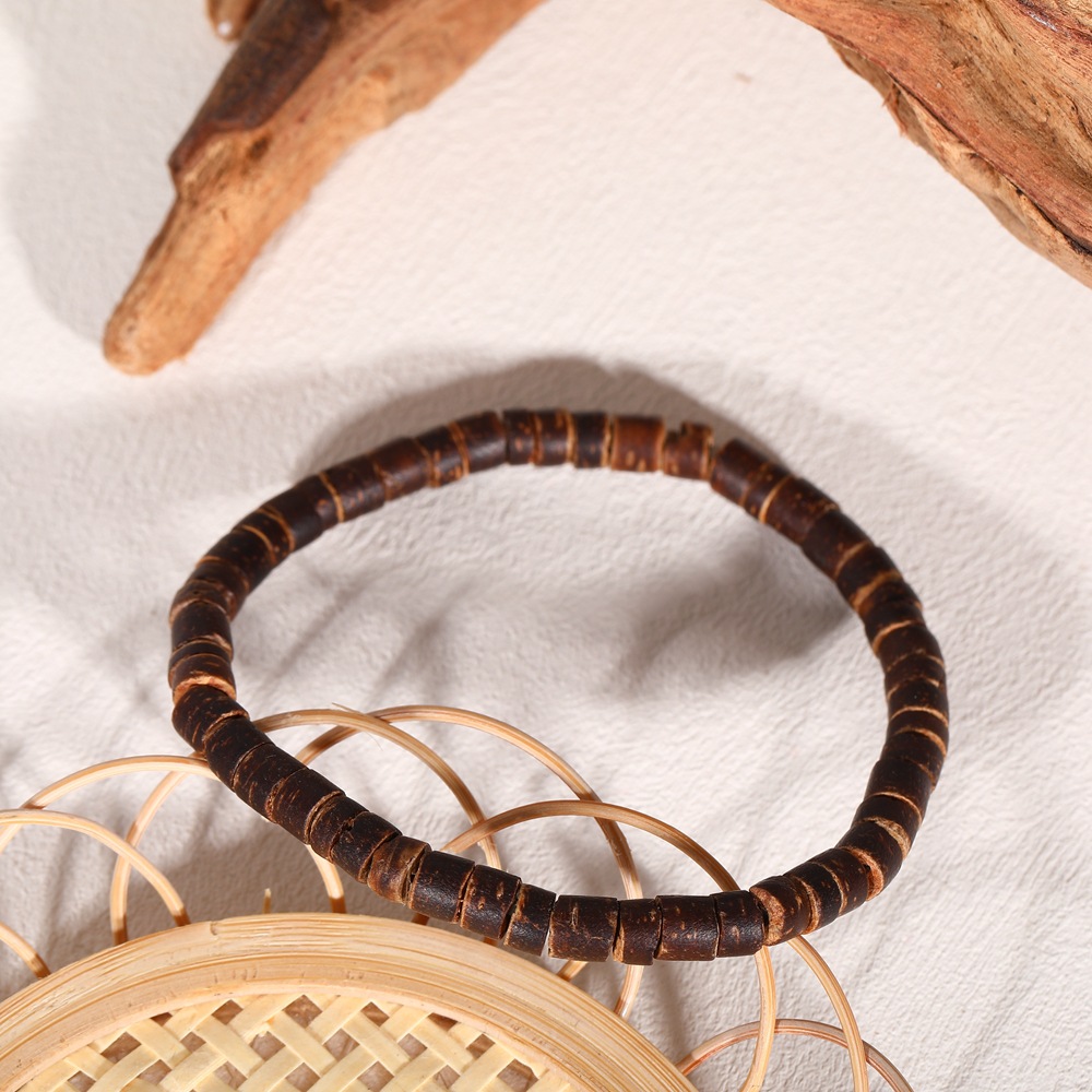 European and American popular fashion accessories, personalized hand-woven cowhide bracelet, simple pull-out adjustable retro leather bracelet detail image 3