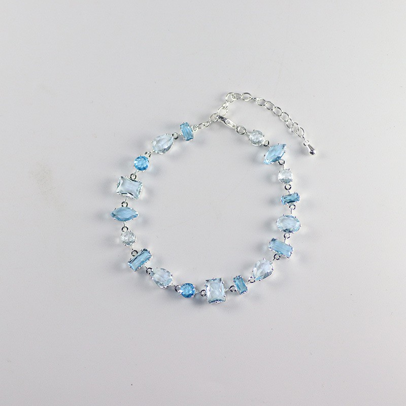2026 Dopamine Zircon inlaid Light Luxury Bracelet, a versatile best friend style, a popular imported accessory Application Scenario