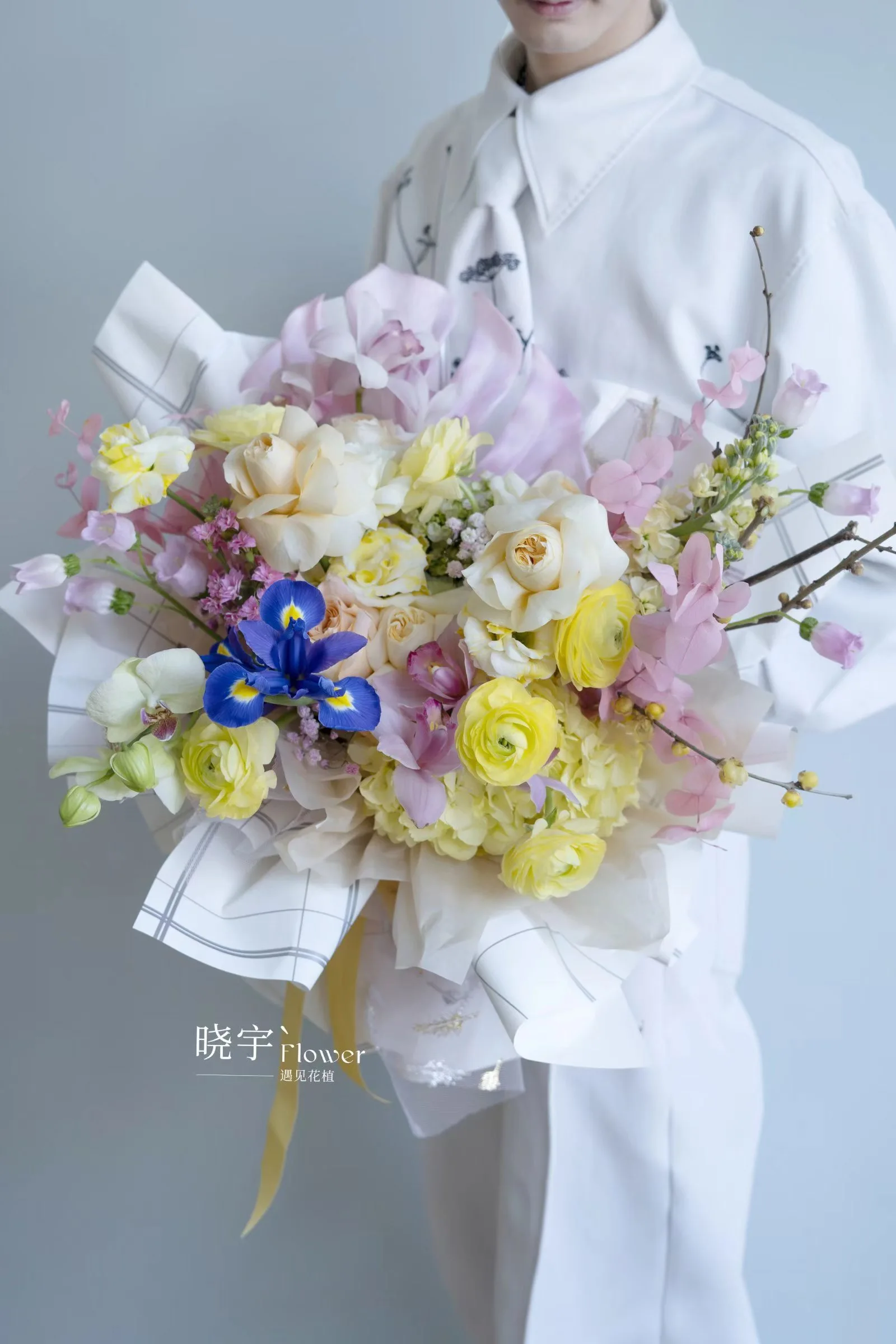 Flower wrapping paper: Gege is a waterproof paper used for artificial flower and fake flower gift packaging. detail image 7