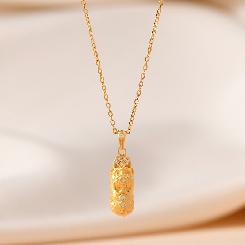 New silver jewelry, S925 silver necklace, elegant and noble golden silver necklace of PI Xiu for attracting wealth New silver jewelry, S925 silver necklace, elegant and noble golden silver necklace of PI Xiu for attracting wealth