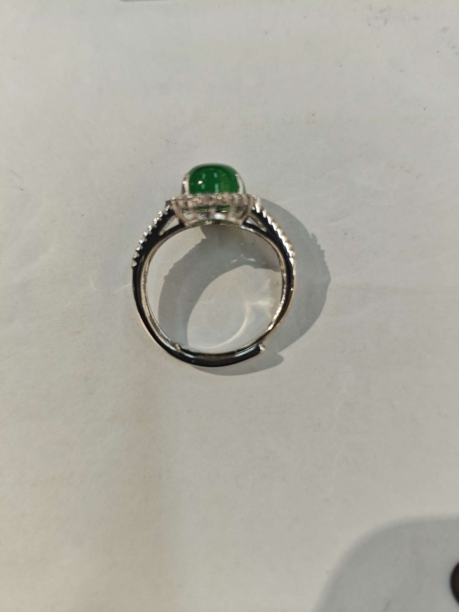 Nuevo anillo S925 plata esterlina accesorios mano moda simple verde calcedonia abierto anillo de plata Application Scenario