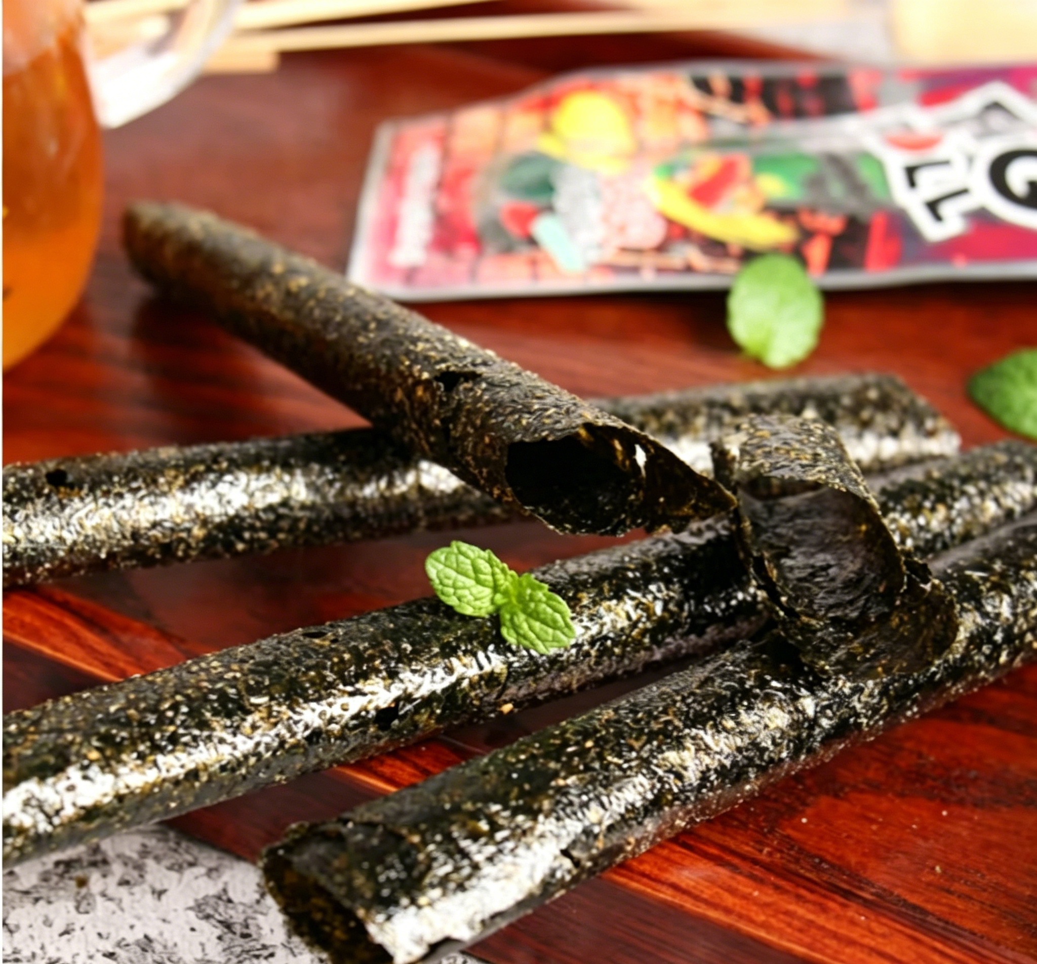Free shipping! Thai Little Boss's 27g Crispy Seaweed Rolls, a light and satisfying snack with no burden Application Scenario