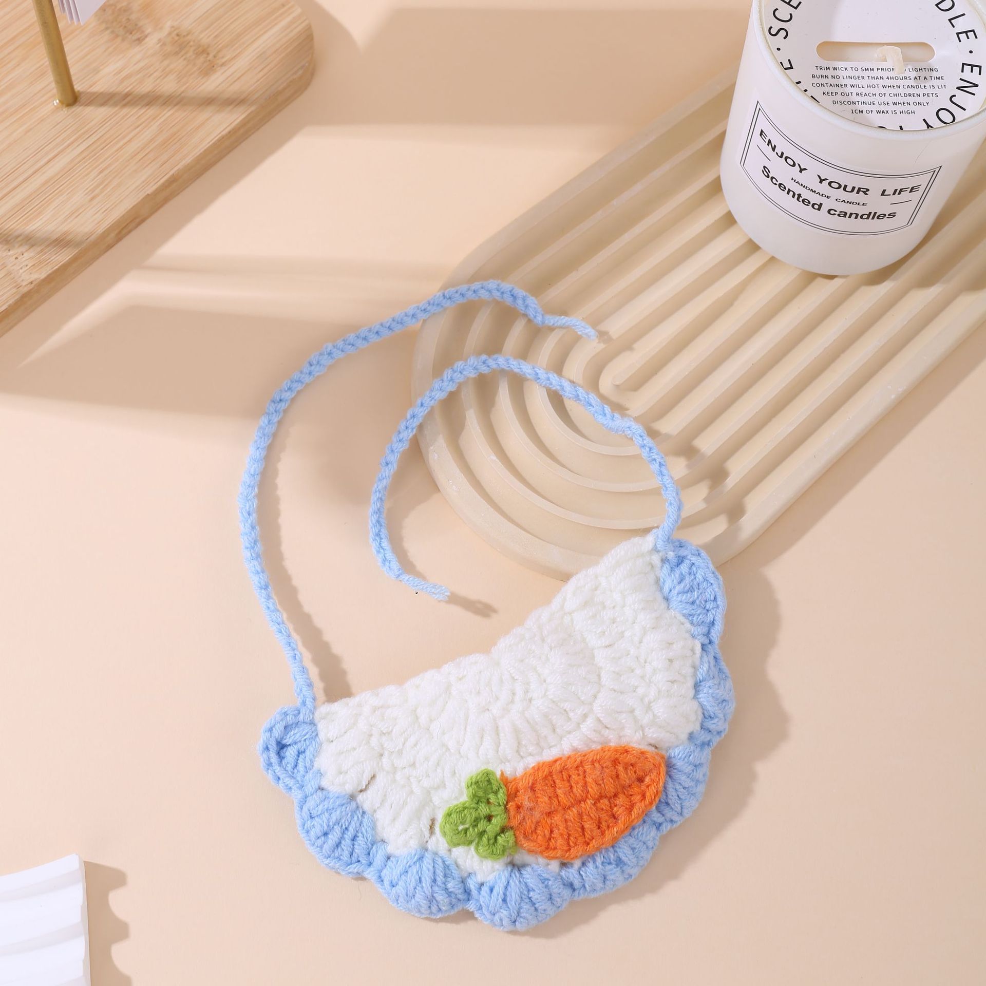 Pet saliva wipes, cat woven dog scarves, pet scarves, pet jewelry saliva pouches details Picture