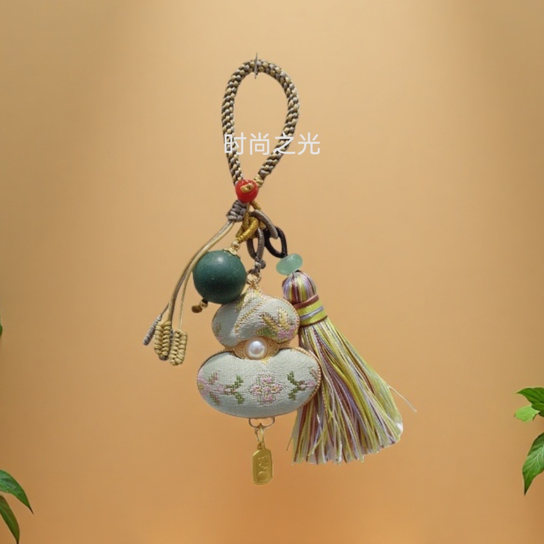 宋锦葫芦创意饰品挂饰药香珠挂件成品时尚百搭个性装饰 detail image 2