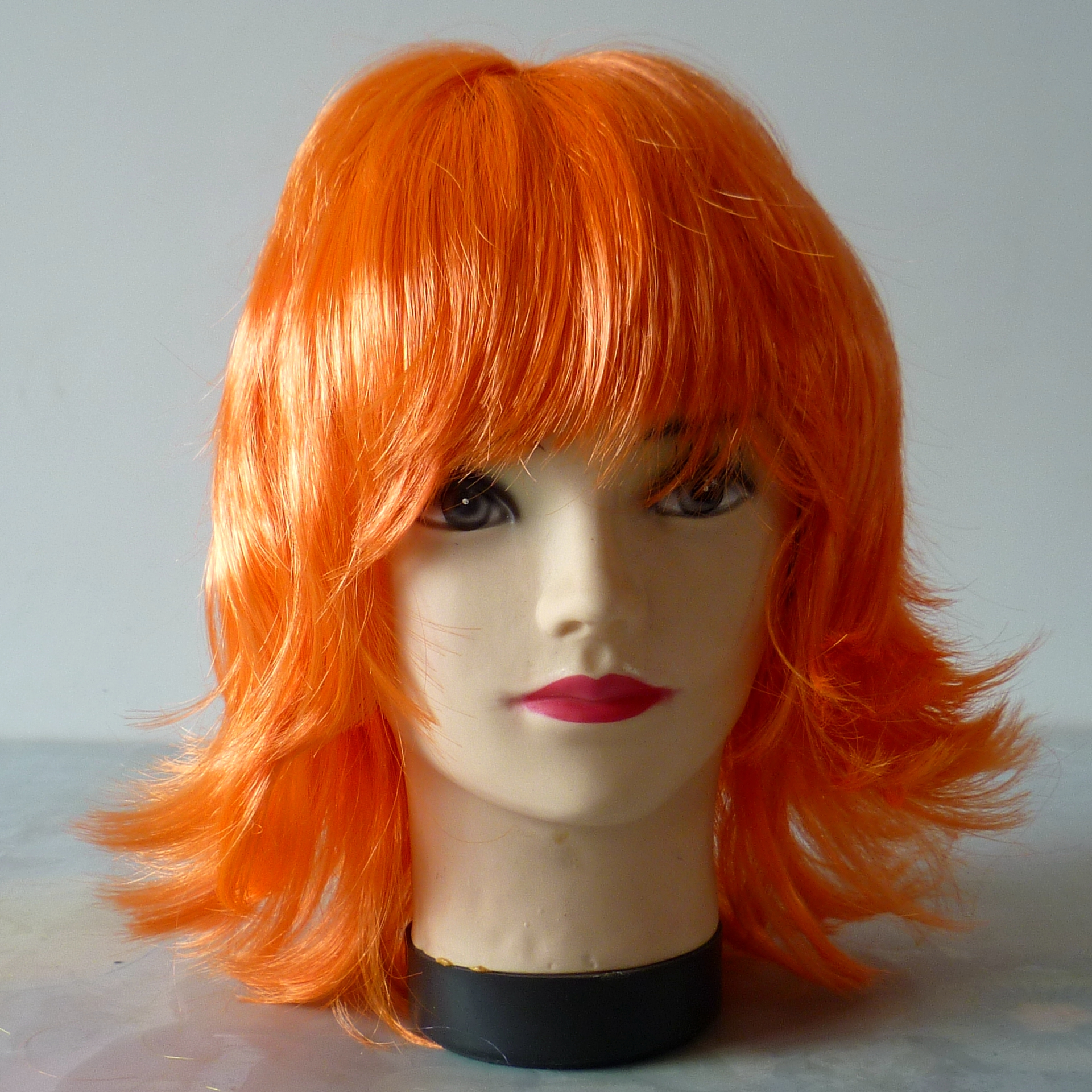 La moda fluida peluca de volumen corto se puede personalizar Item Picture