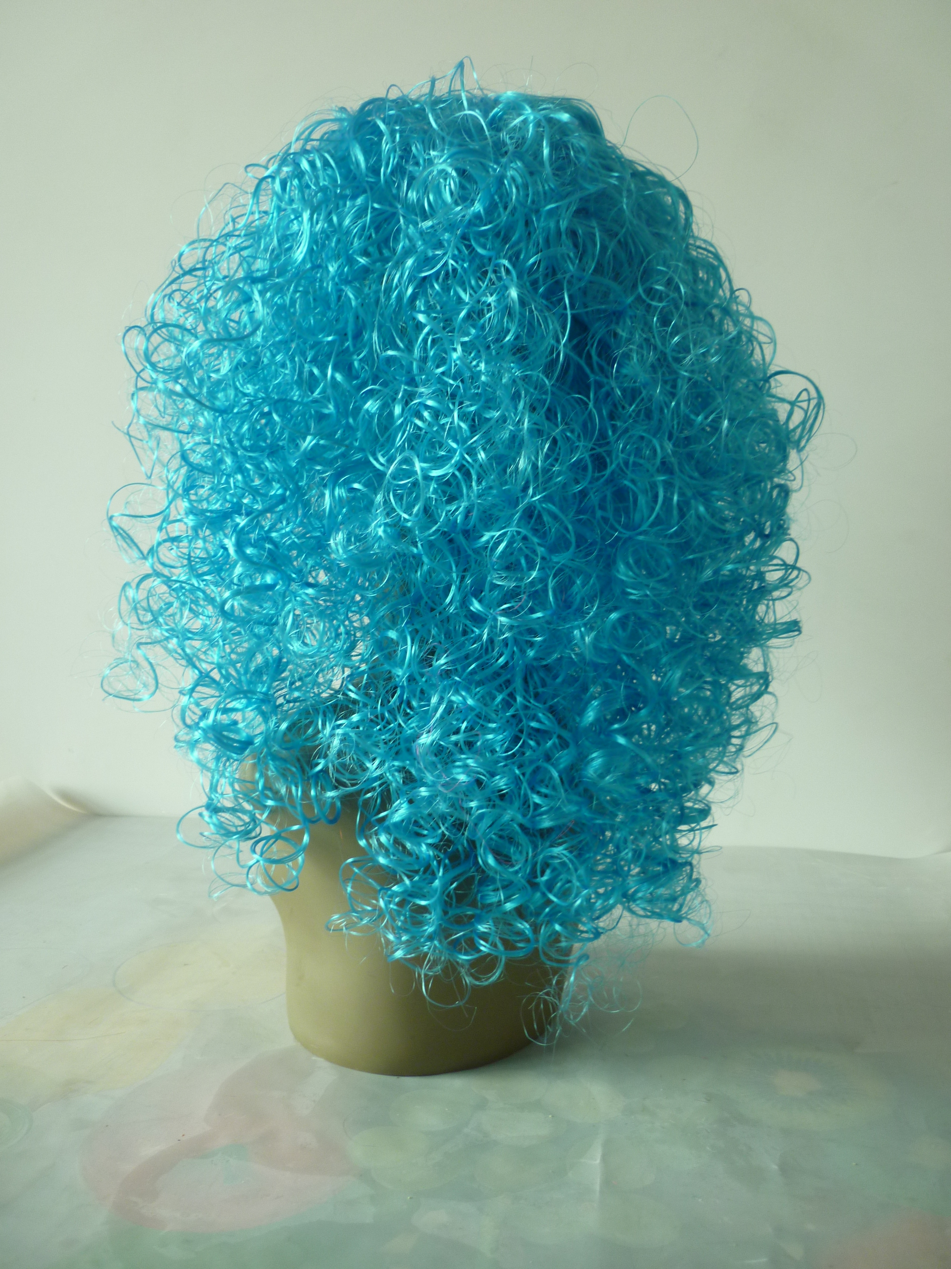 The long and small roll wig cover with single-color wash glue can be made in other colors Specification image