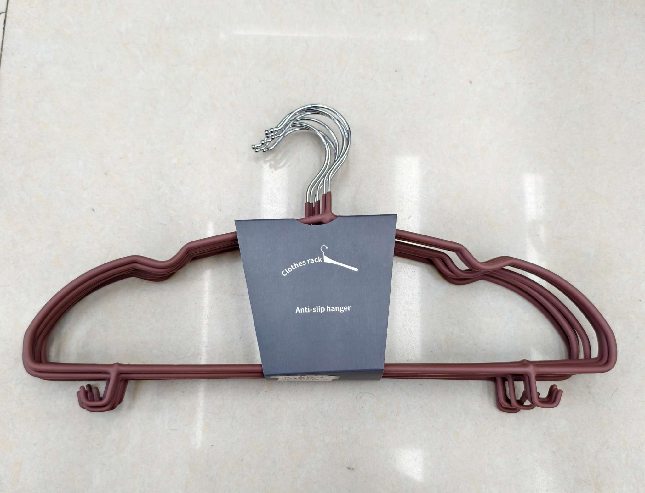 Item No. : 1204 Resin Anti-slip Hanger Size: 4.0 Diameter 60g 43 cm Material: Hollow Iron Wire +PVC impregnation liquid One piece 50 sets 400 detail image 6