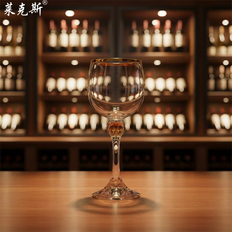 捷克进口直销无铅水晶酒具红酒杯、醒酒器、白酒杯等套装，手工雕刻描金150m茱丽叶l无铅水晶白葡萄酒杯 details Picture