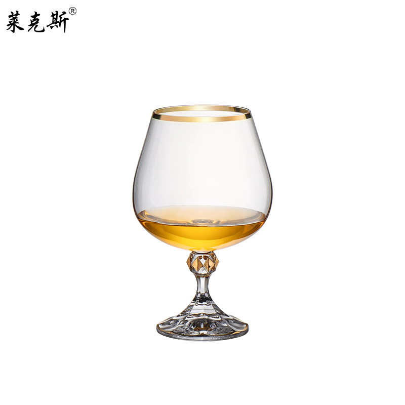 源头工厂直销无铅水晶酒具，涵盖红酒杯、醒酒器、白酒杯等套装，手工雕刻描金吧 KTV 商用及家庭聚会品鉴欧式高档无铅水晶高脚杯 full figure