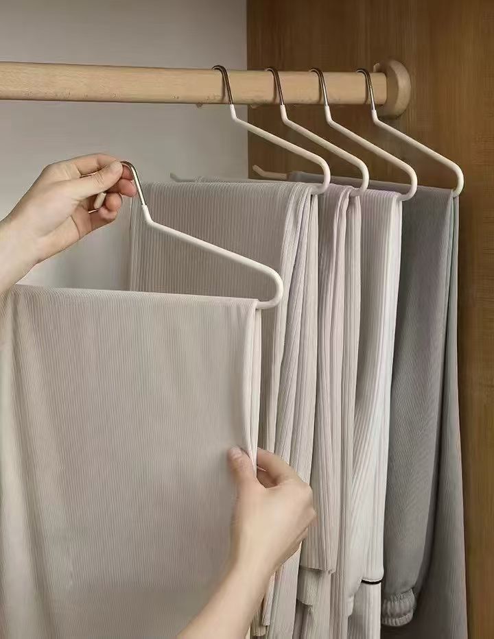 Item Number: 1007 Anti-slip thickened Trouser Frame Material: Iron wire +PVC impregnation Liquid Size: 4.0 Solid iron wire 36 cm 70g Packaging: One piece 44 sets 2