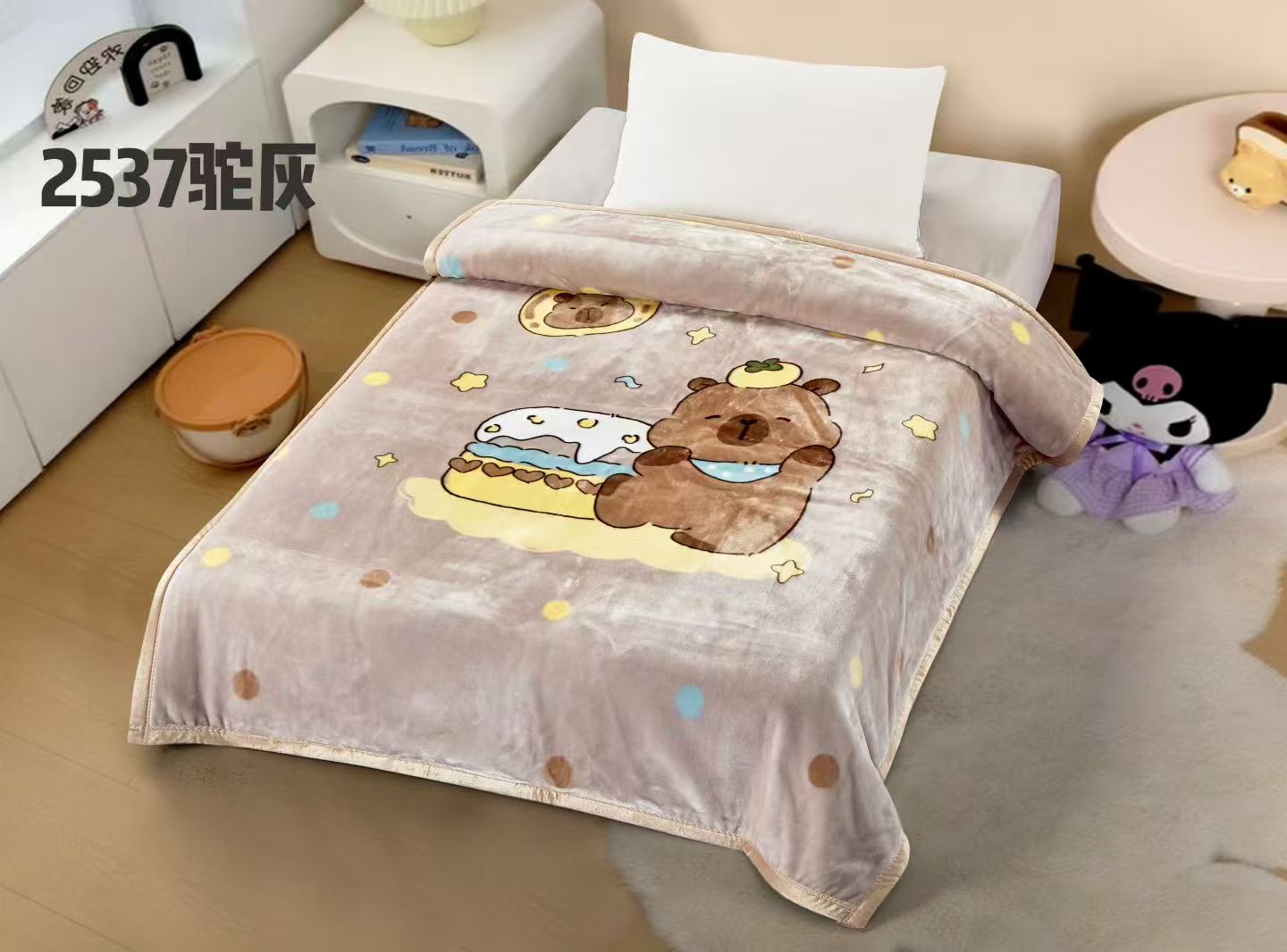 Factory direct sales, thickened cartoon pattern blanket for warm and comfortable home bedroom bed covers detail image 1