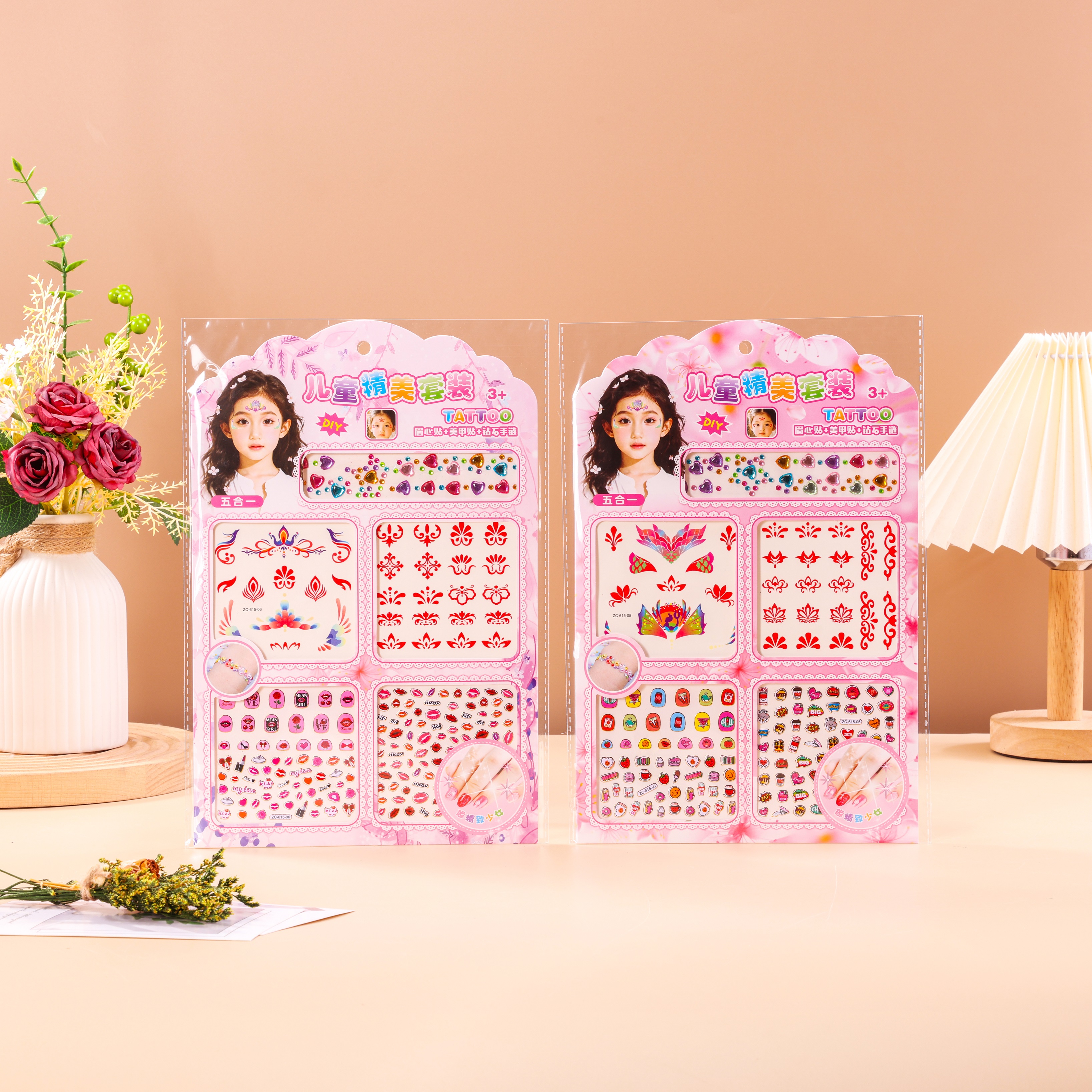 Children's exquisite jewelry gift box set, including stickers, children's cosmetics, trendy toys, projection camera and necklace details Picture