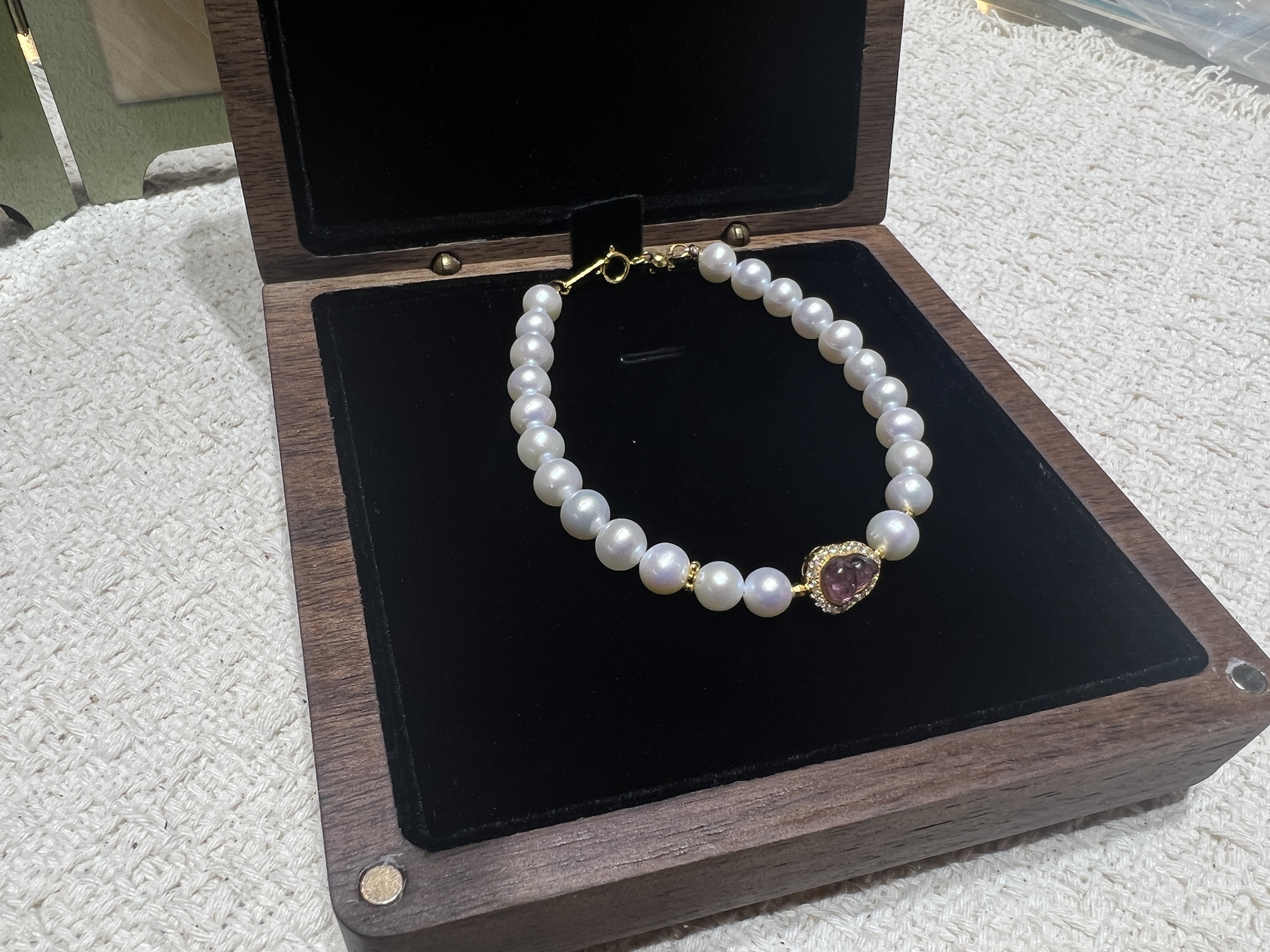 Natural freshwater pearls paired with silver jewelry accessories: Fashionable Shun Ai Pearls
